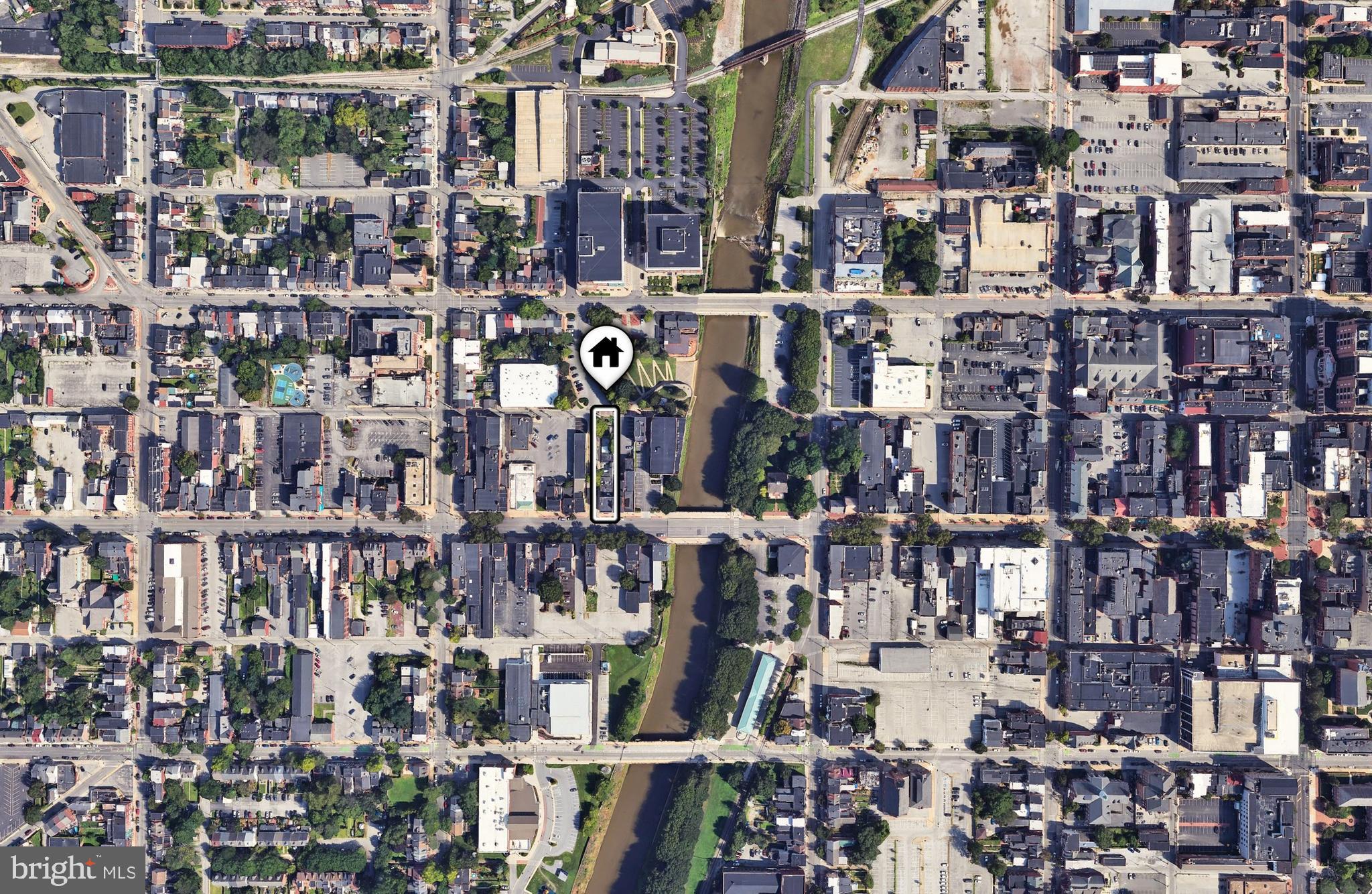 YORK CITY - Commercial Sale