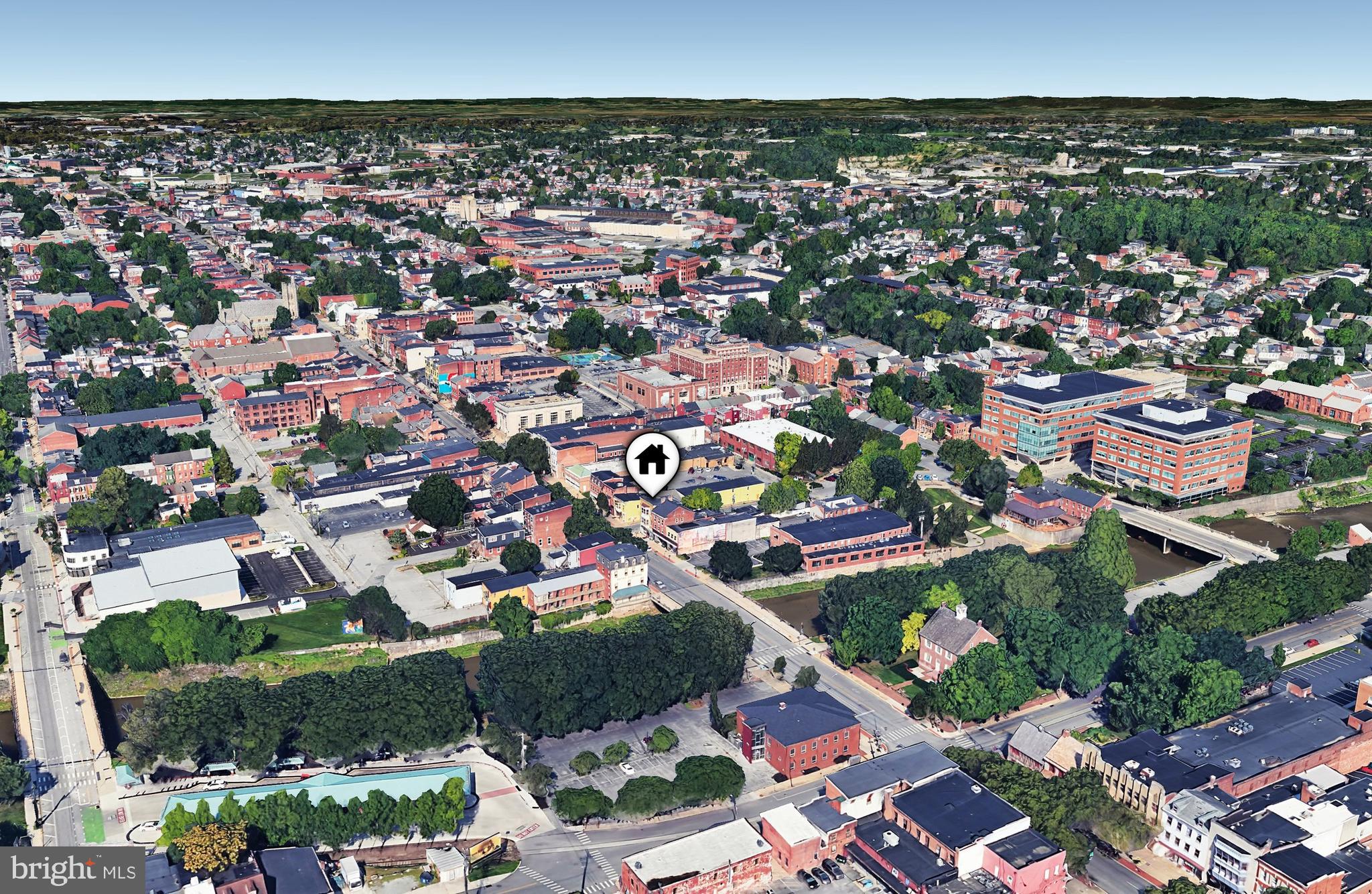 YORK CITY - Commercial Sale