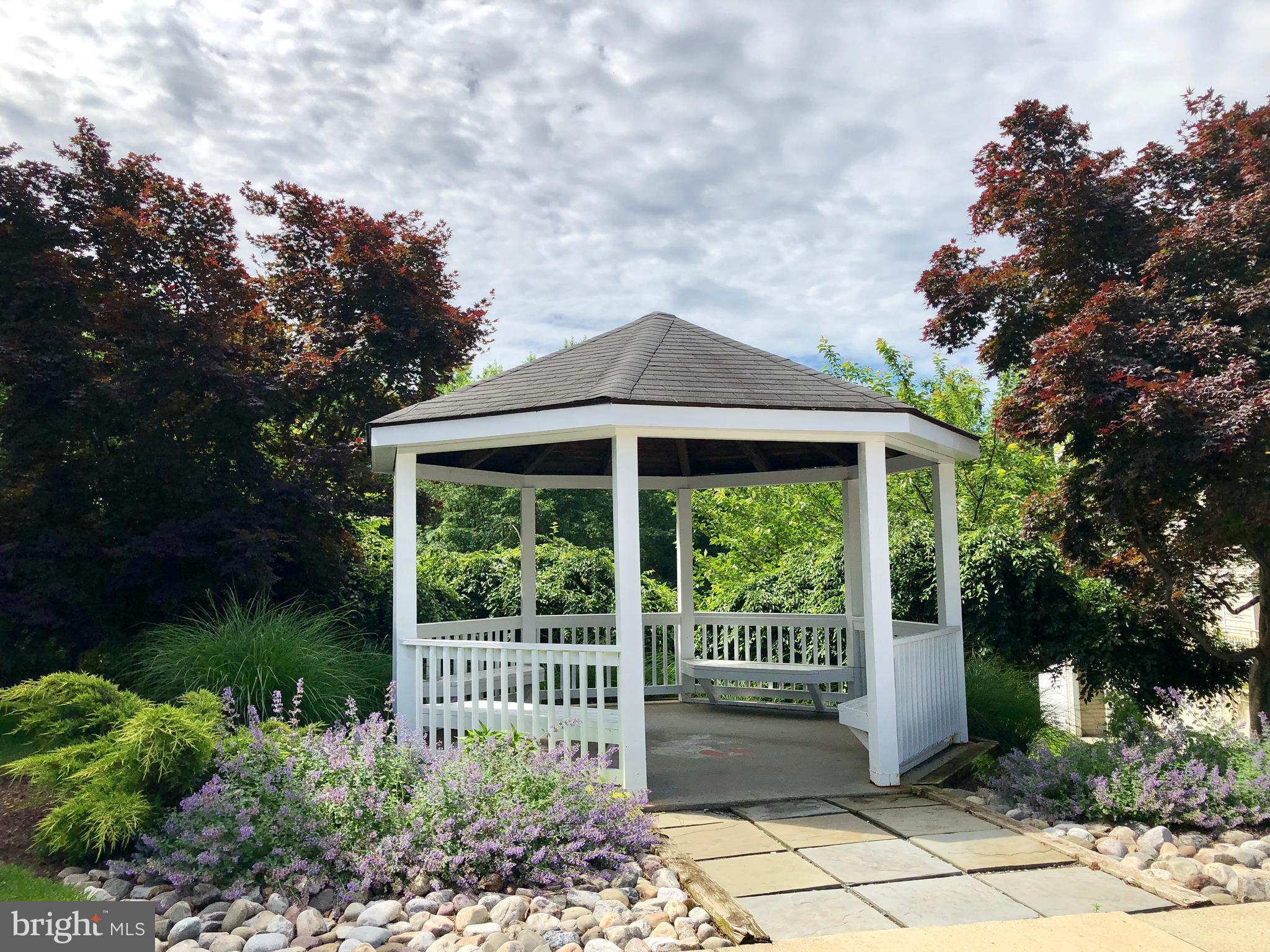 AMBER RIDGE AT MILESTONE - Residential Lease