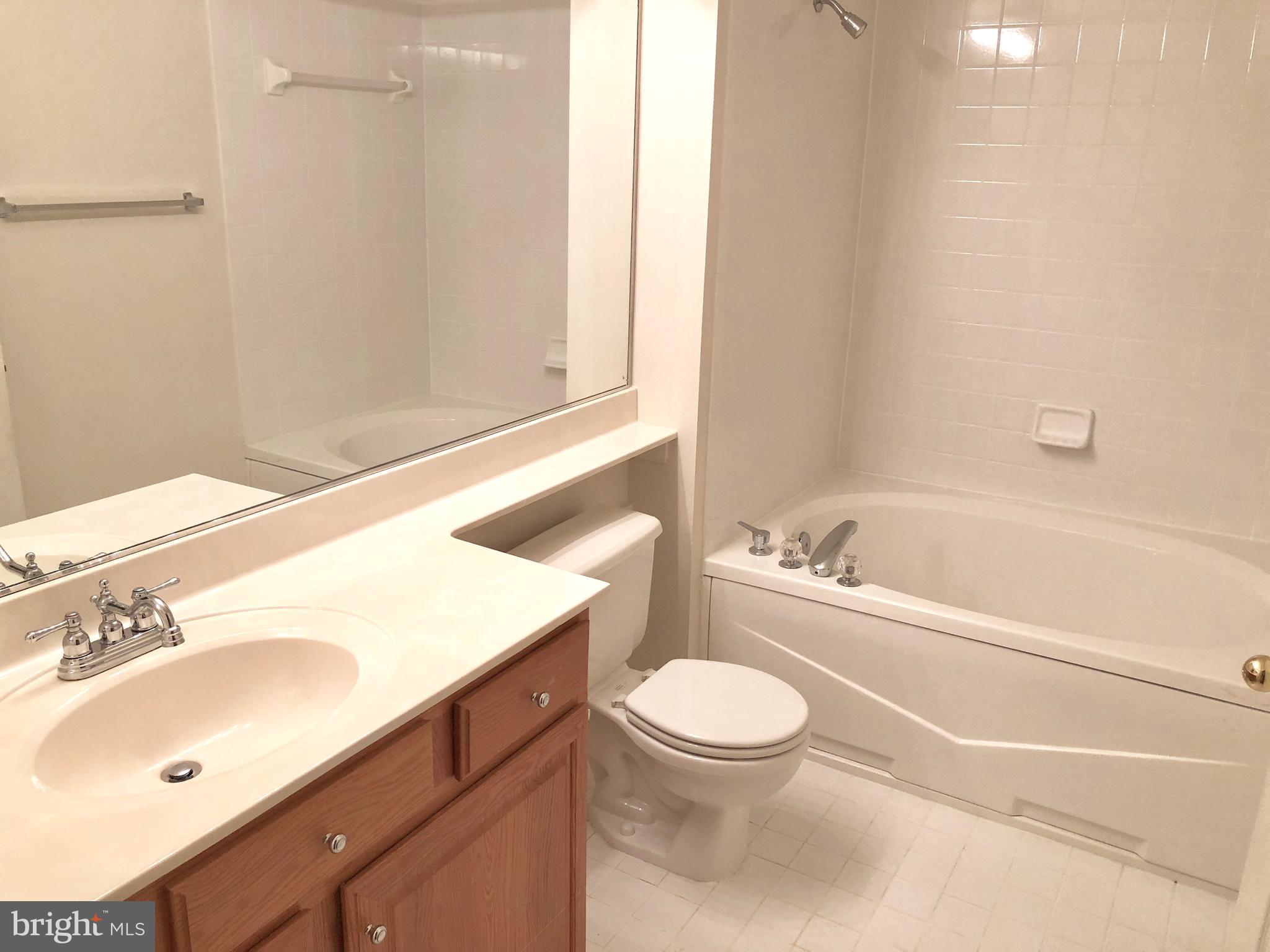 AMBER RIDGE AT MILESTONE - Residential Lease