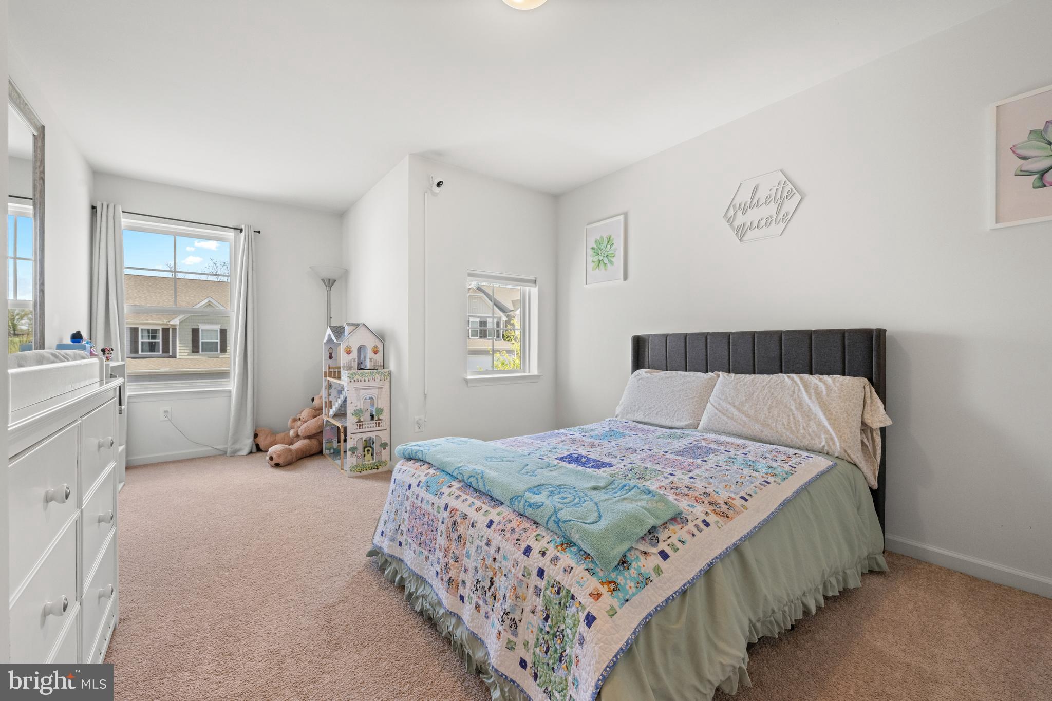 ROLLING MEADOWS - Residential