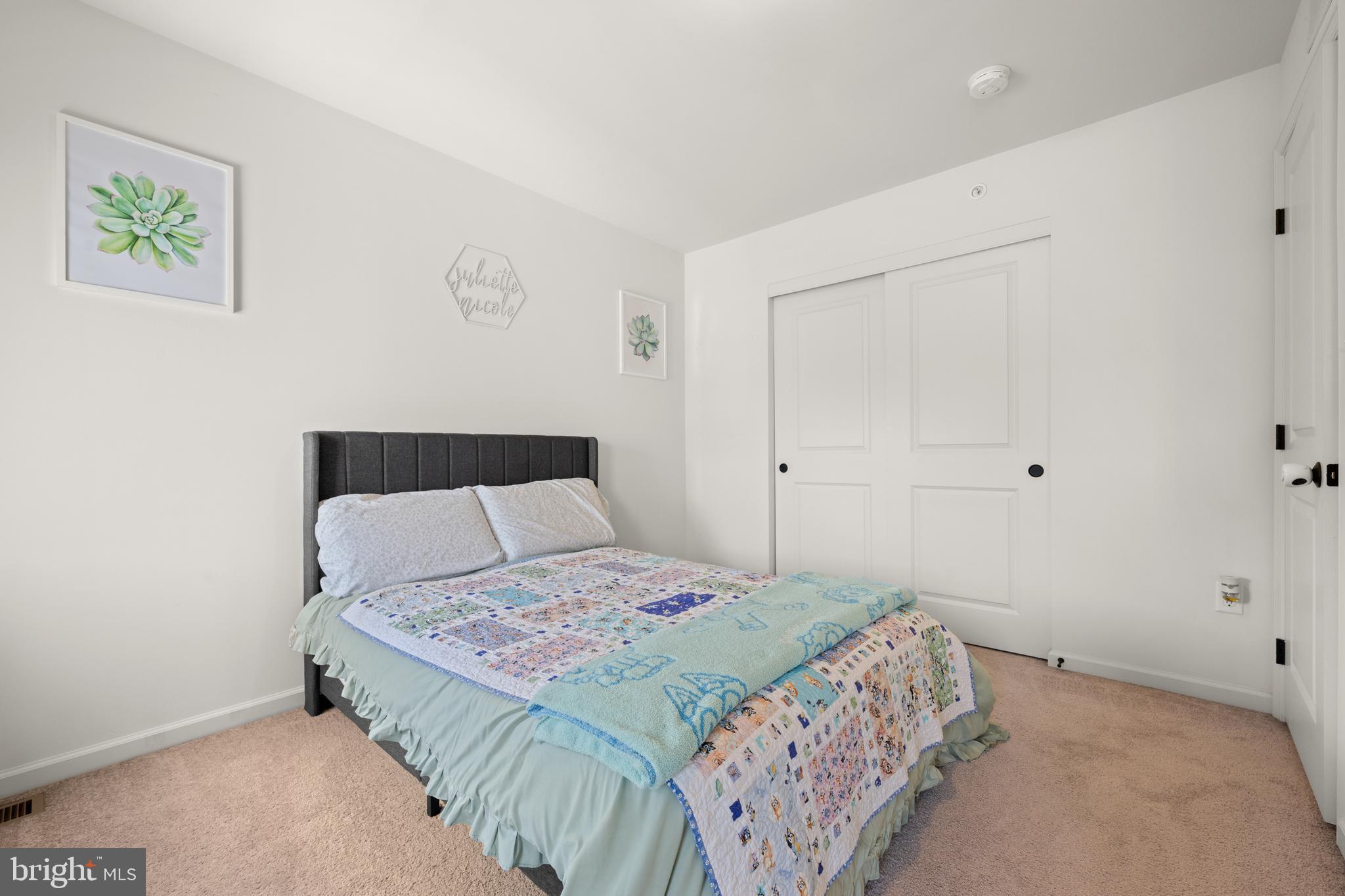 ROLLING MEADOWS - Residential