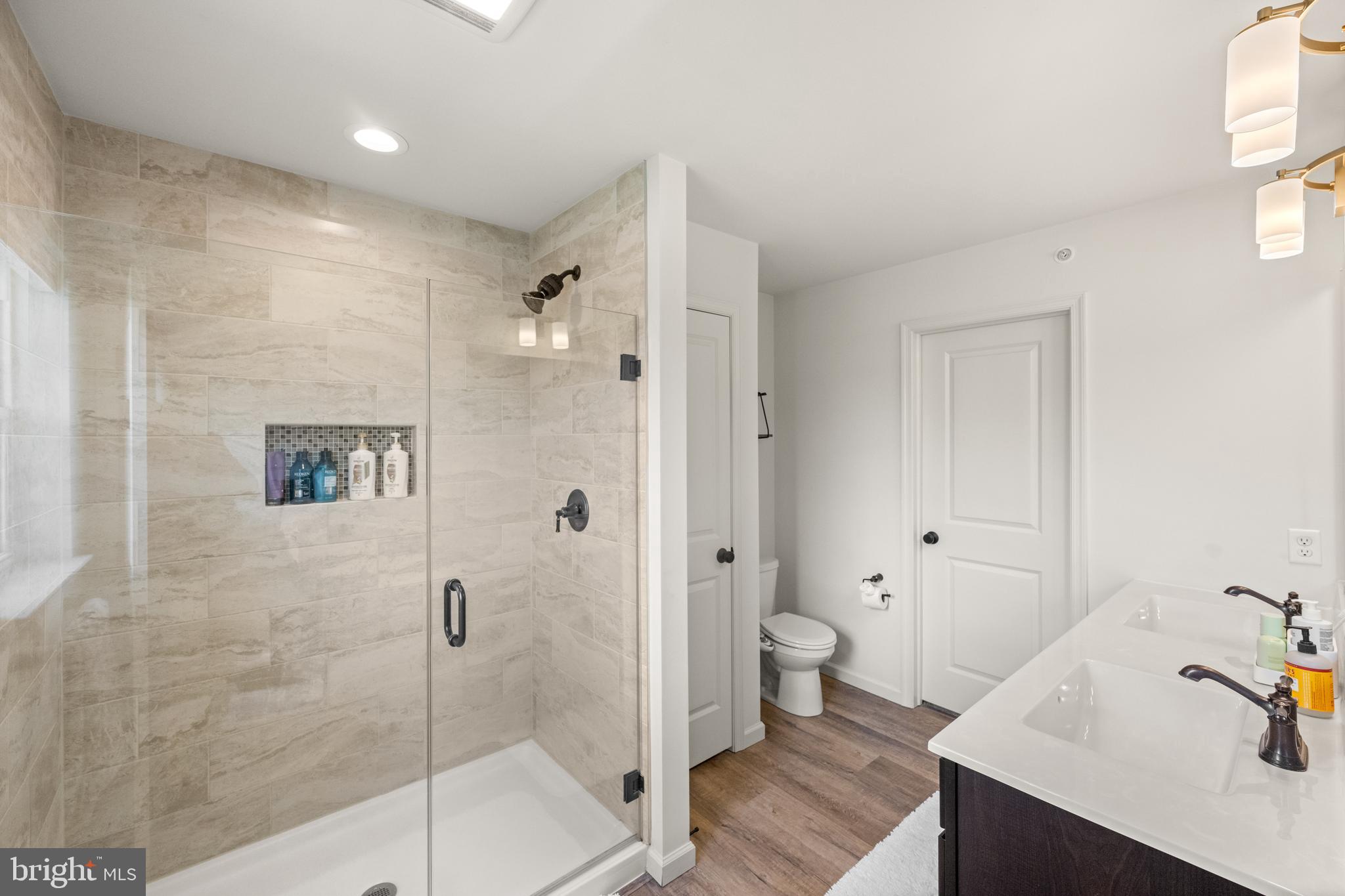 ROLLING MEADOWS - Residential