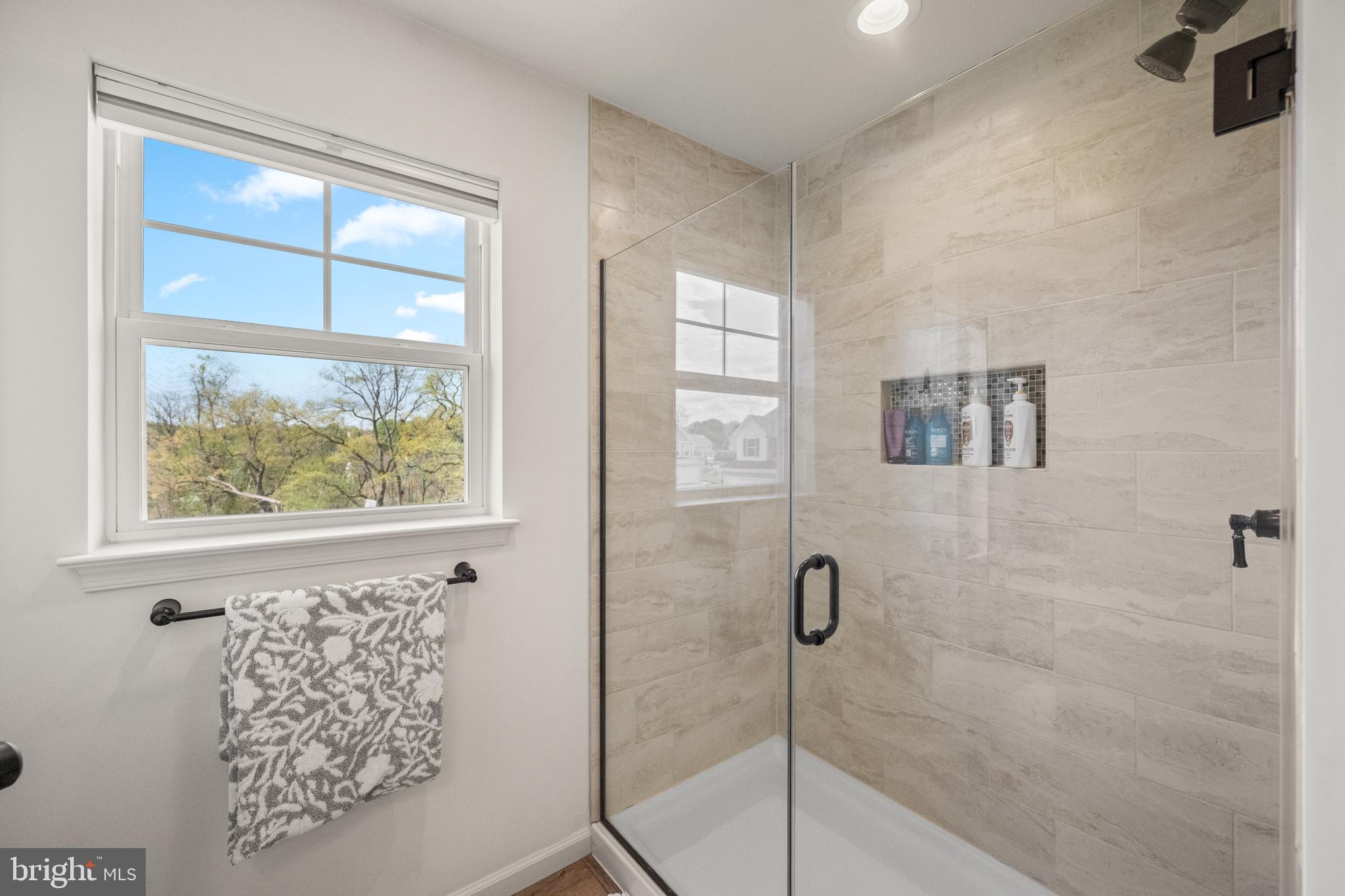 ROLLING MEADOWS - Residential