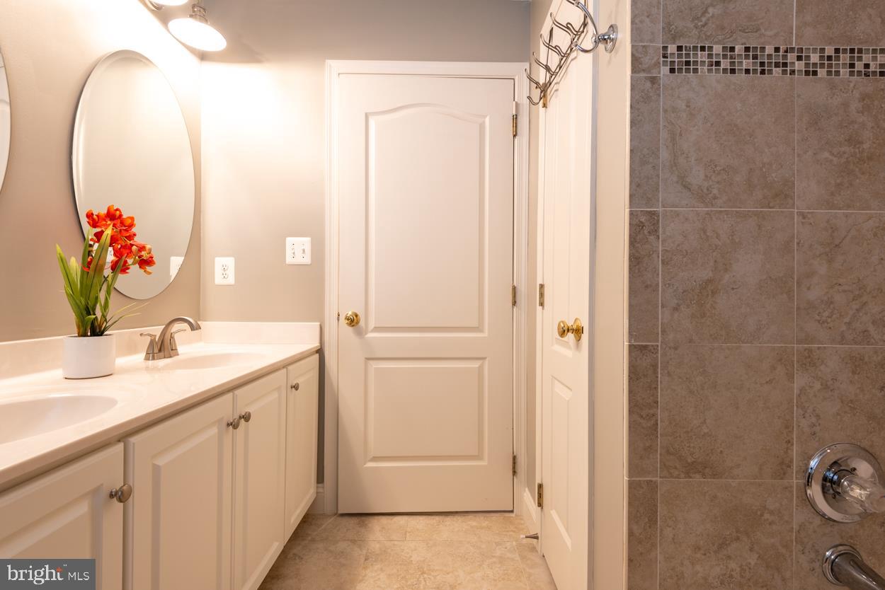 DOMINION VALLEY COUNTRY CLUB - Residential