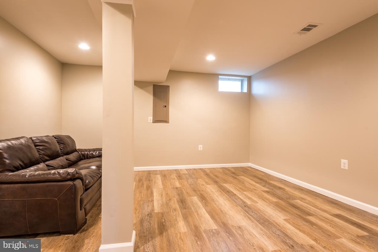 DOMINION VALLEY COUNTRY CLUB - Residential