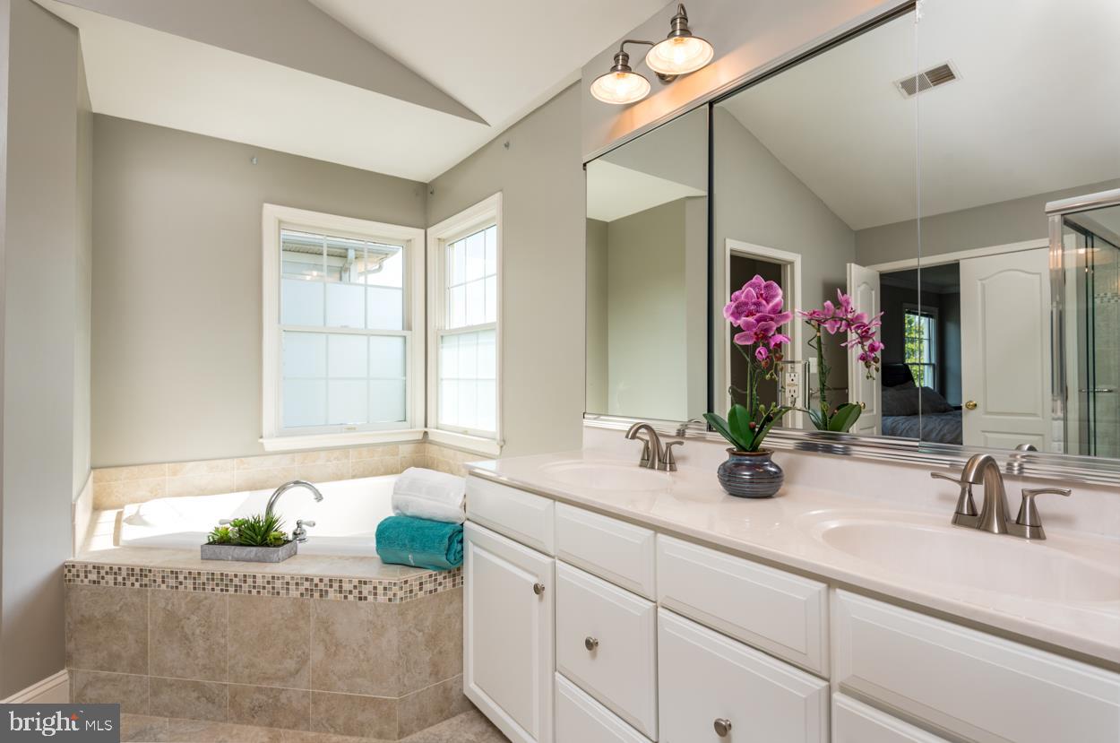 DOMINION VALLEY COUNTRY CLUB - Residential