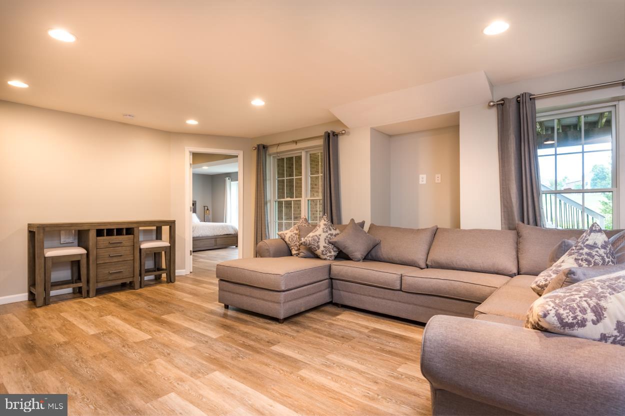 DOMINION VALLEY COUNTRY CLUB - Residential