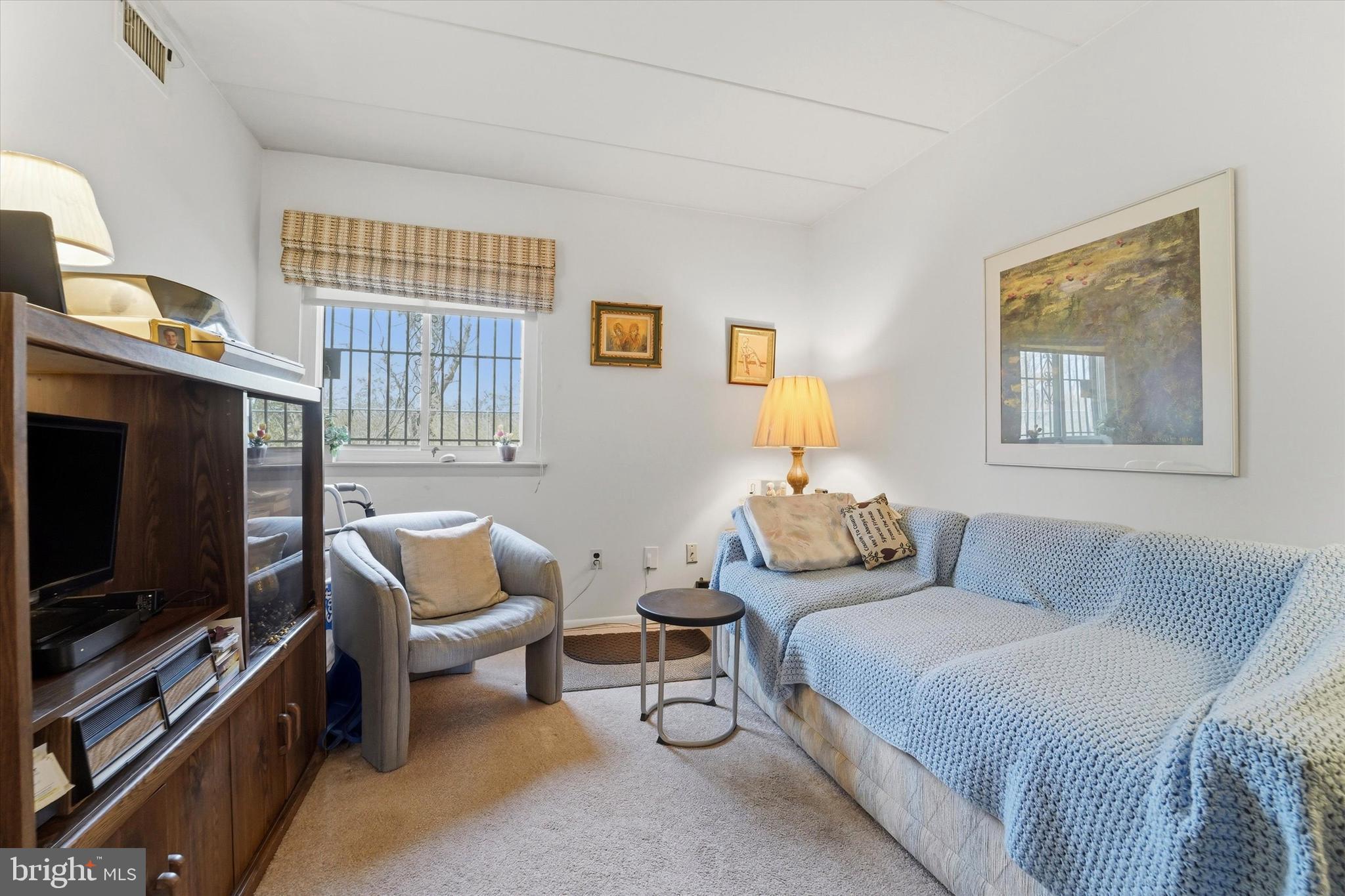 BUSTLETON - Residential