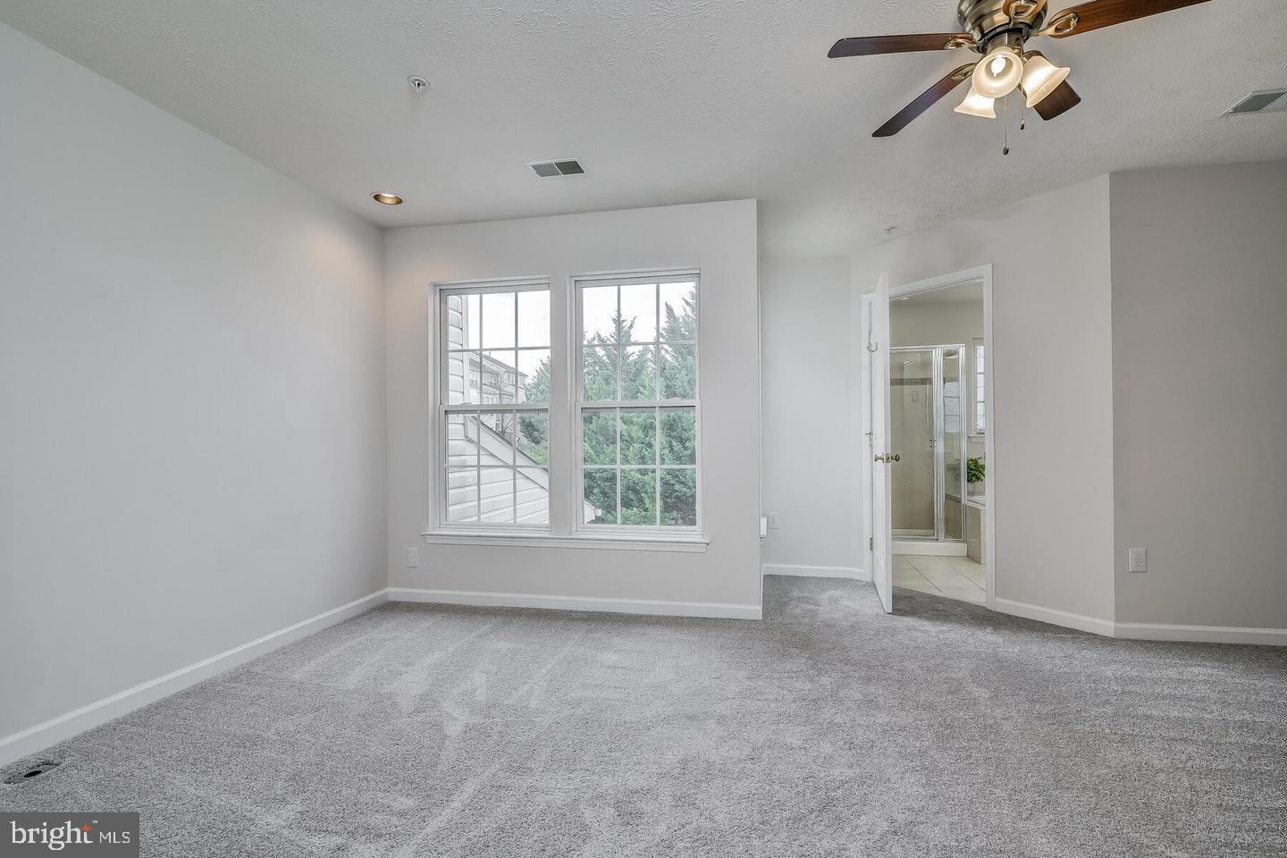 VILLAGES OF DORCHESTER - Residential Lease