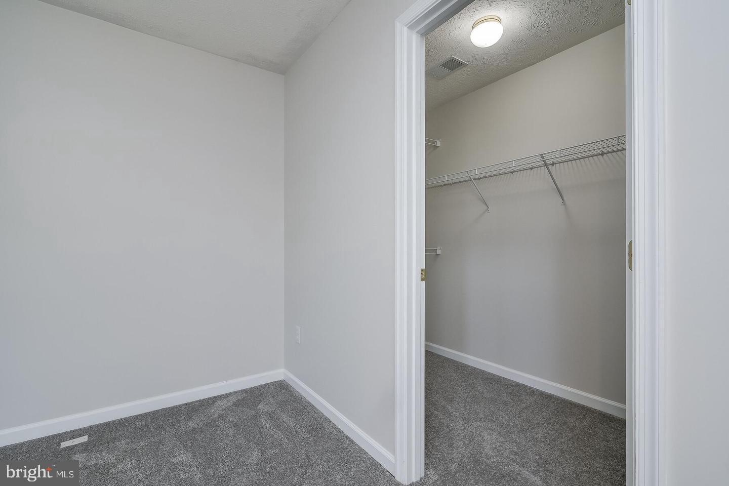 VILLAGES OF DORCHESTER - Residential Lease