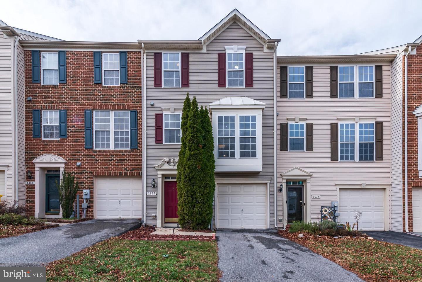 Welcome to 1432 Pangbourne Way, a beautifully kept townhome located in the Village of Dorchester. This 3-level bump-out home boasts fresh paint, new carpeting, and updated water heater systems. The kitchen is equipped with an island, 42" cabinets, pantry and breakfast room, with a family room off the kitchen providing extra living space. The home features a large living room with recessed lighting, with a half bathroom in the same floor. New washer and dryer. The private view deck faces a dedicated open space, and a playground.
The primary bedroom includes a walk-in closet and luxurious bathroom with dual sinks, a soaking tub, and separate shower. The top level offers three bedrooms, with two full bathrooms.
The lower level features a half bathroom, a spacious rec room and an office/sun room for working from home. The walkout basement leads to a roofed open space perfect for storing bikes and more, and is adjacent to a playground.
Enjoy the community pool and amenities. The home is conveniently located near major commuter routes, restaurants, pharmacy and shopping, and is only 7-minutes from the Dorsey MARC Train Station.