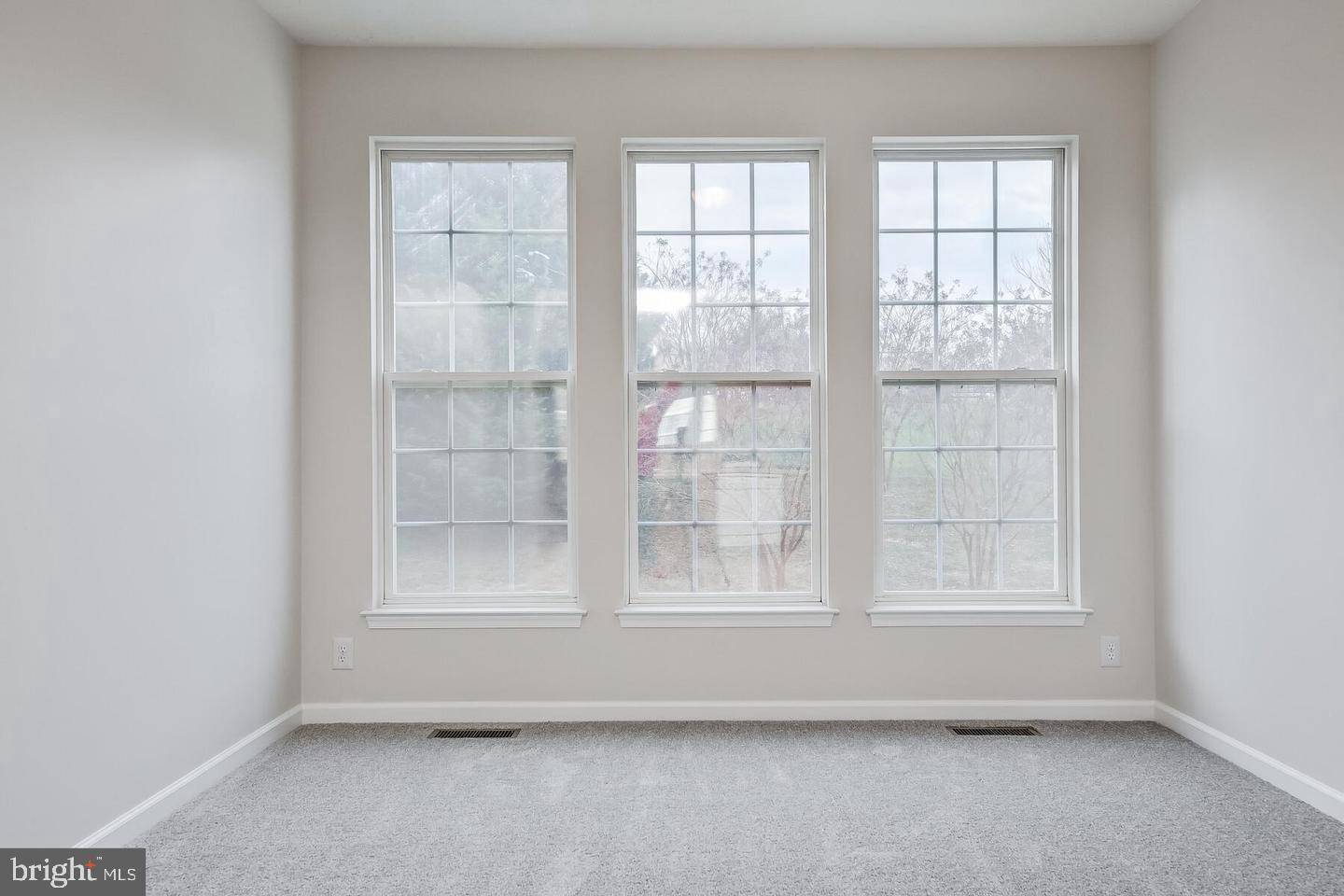 VILLAGES OF DORCHESTER - Residential Lease