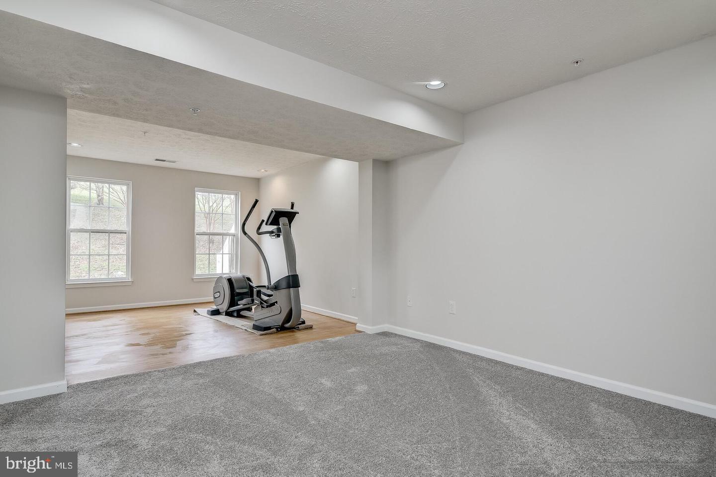 VILLAGES OF DORCHESTER - Residential Lease