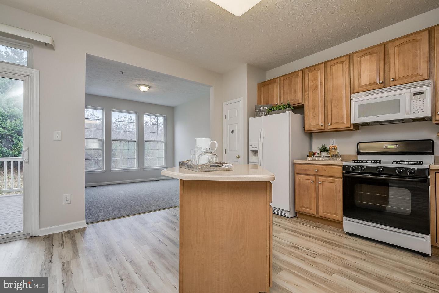 VILLAGES OF DORCHESTER - Residential Lease