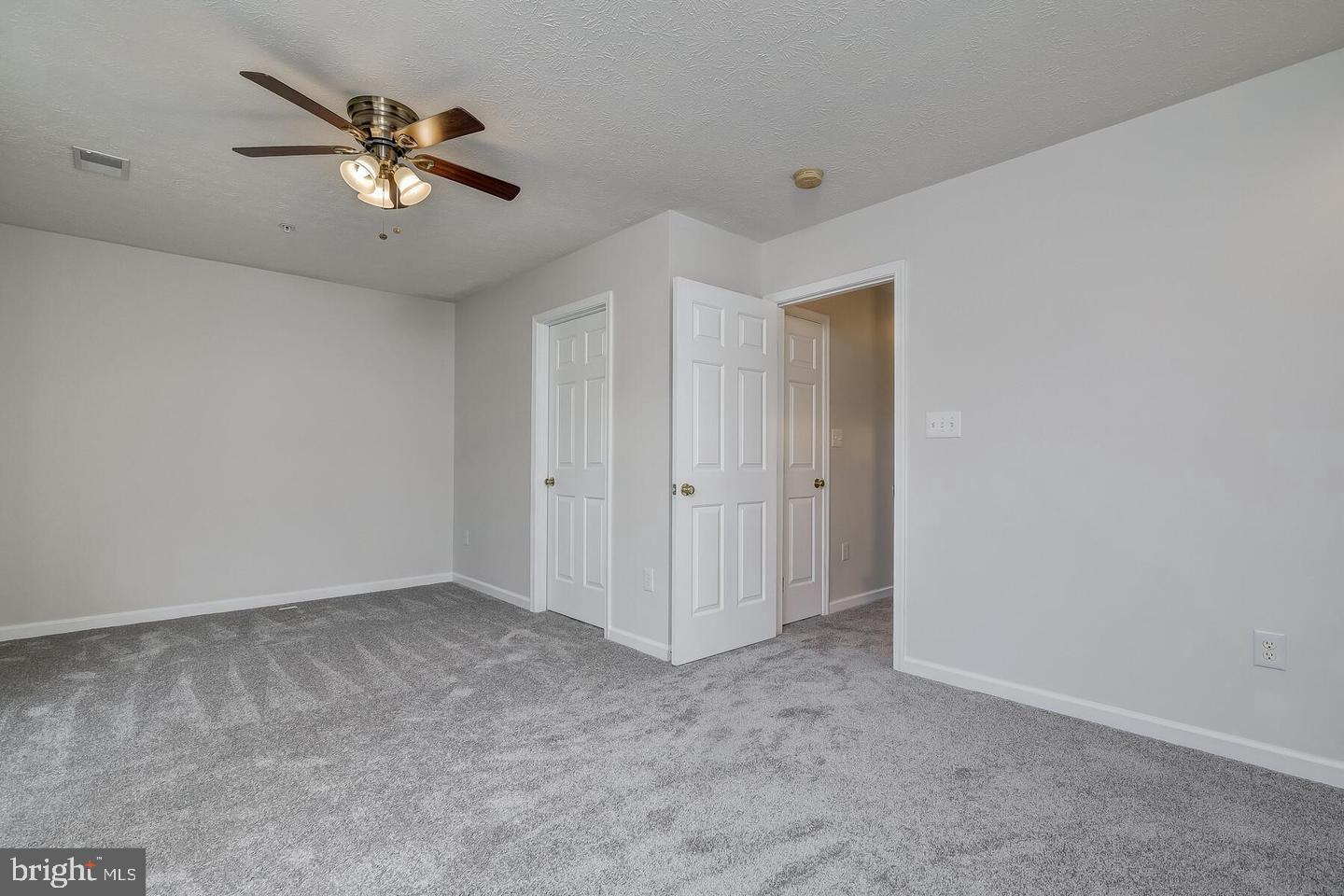 VILLAGES OF DORCHESTER - Residential Lease