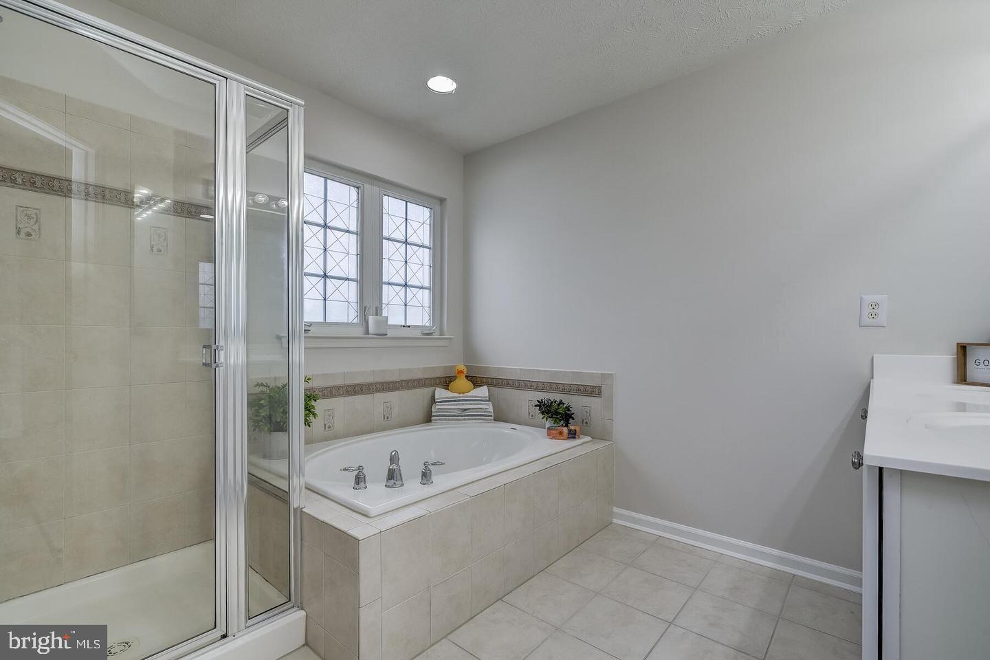 VILLAGES OF DORCHESTER - Residential Lease