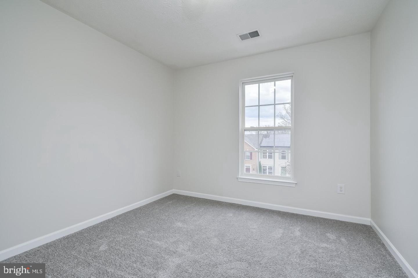 VILLAGES OF DORCHESTER - Residential Lease