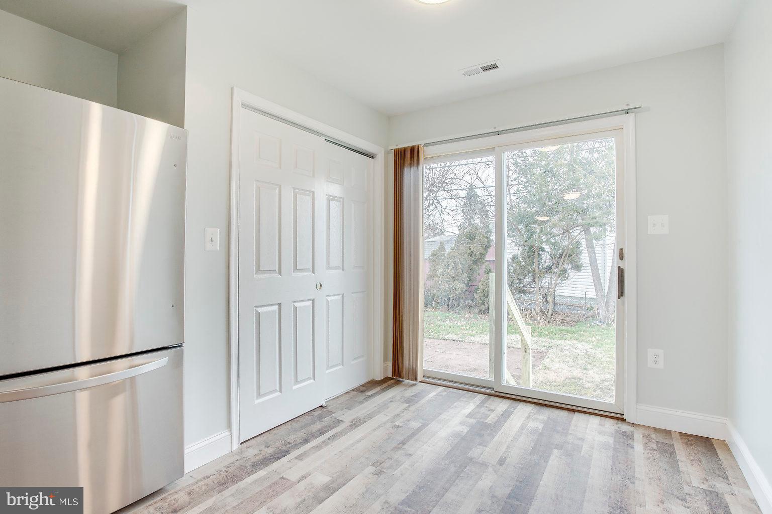 GRAY MANOR - Residential