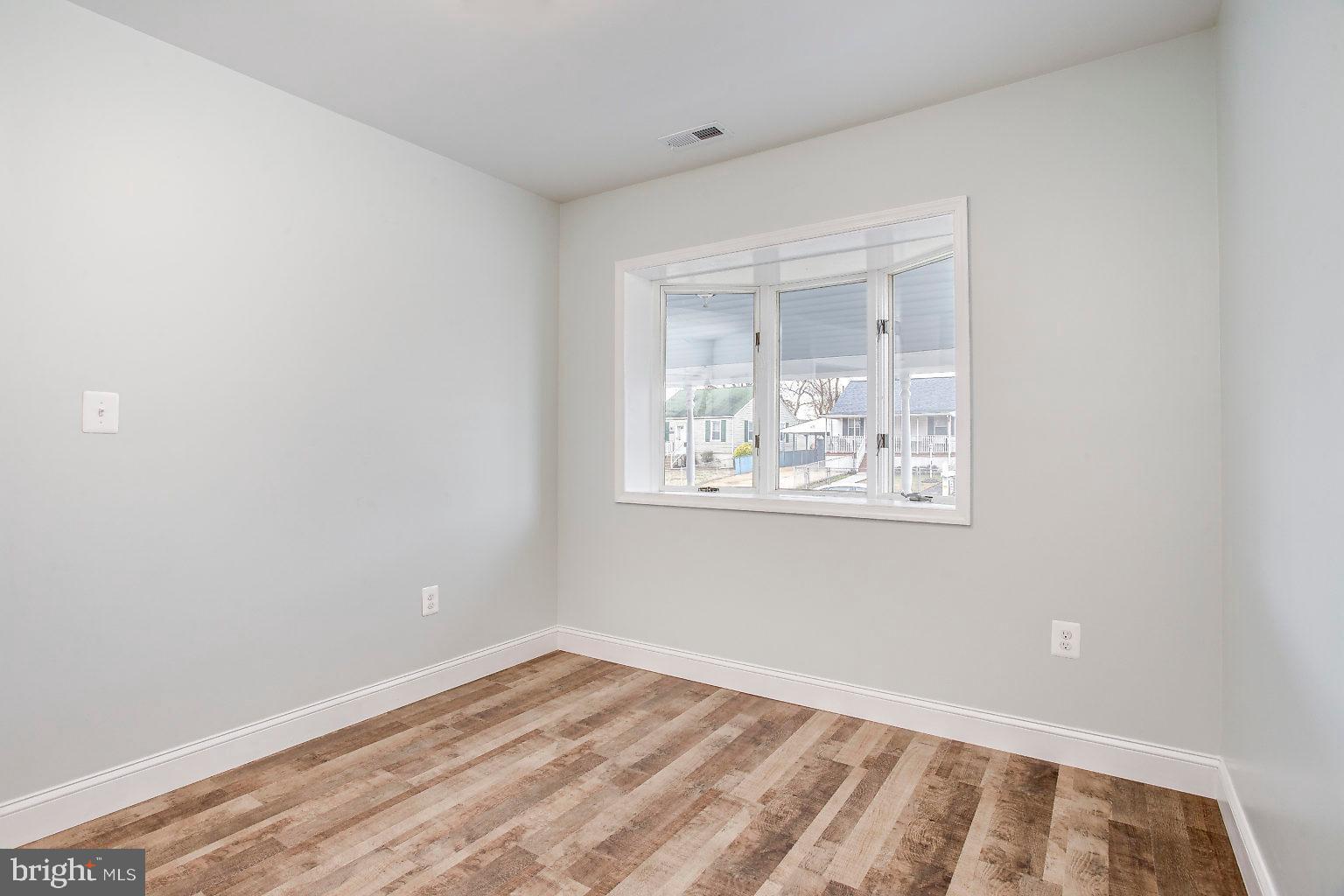 GRAY MANOR - Residential