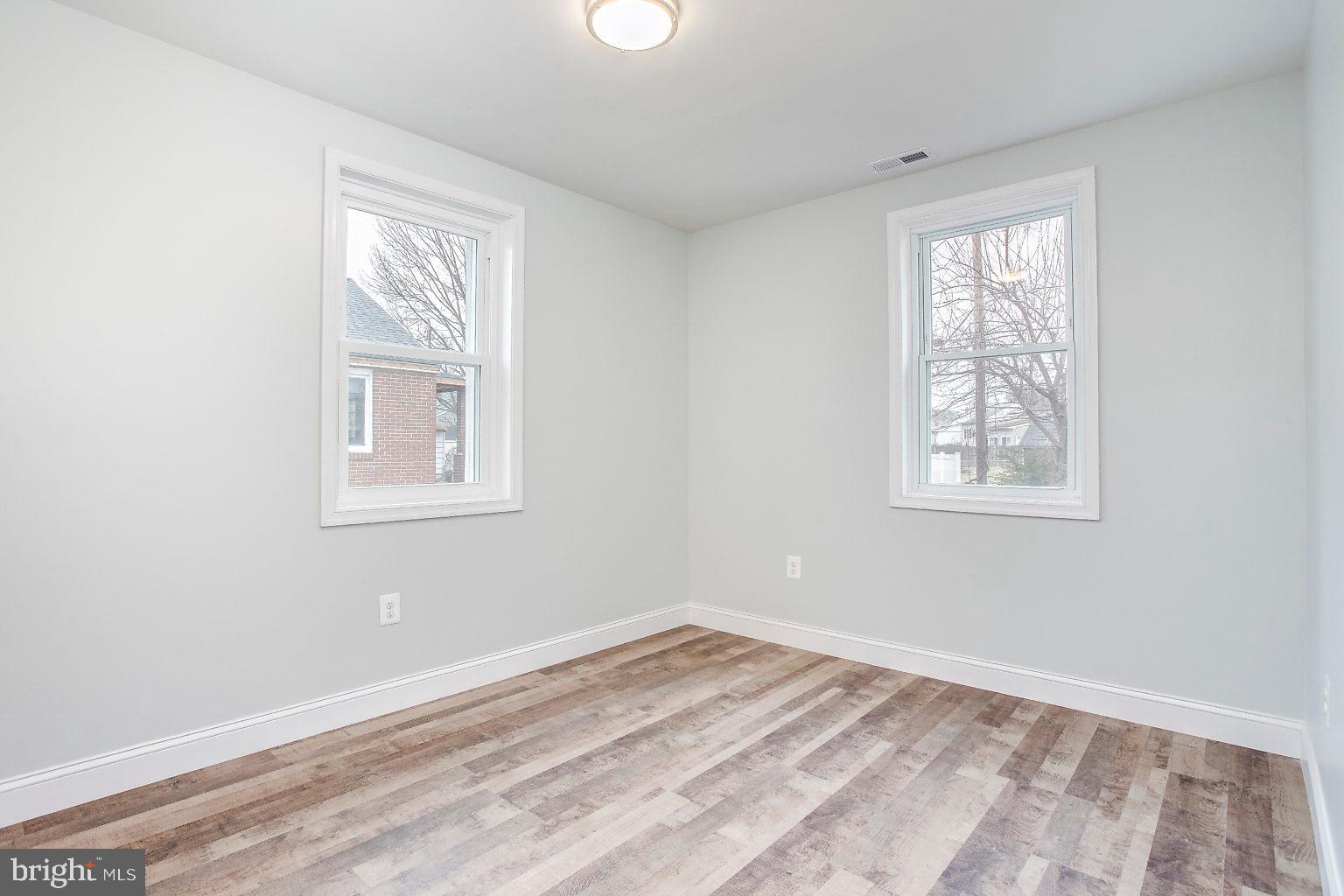 GRAY MANOR - Residential