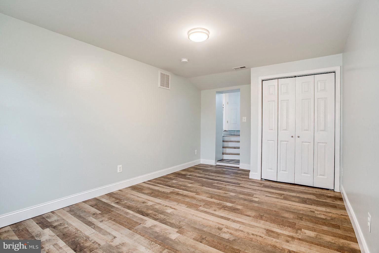 GRAY MANOR - Residential