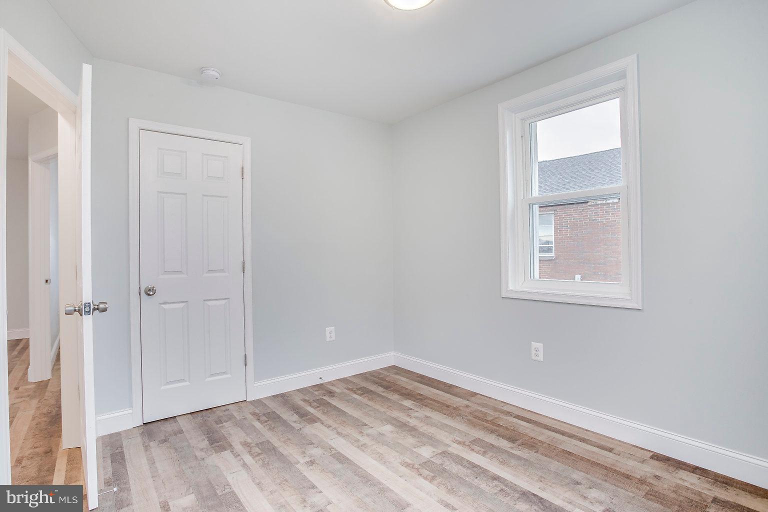 GRAY MANOR - Residential