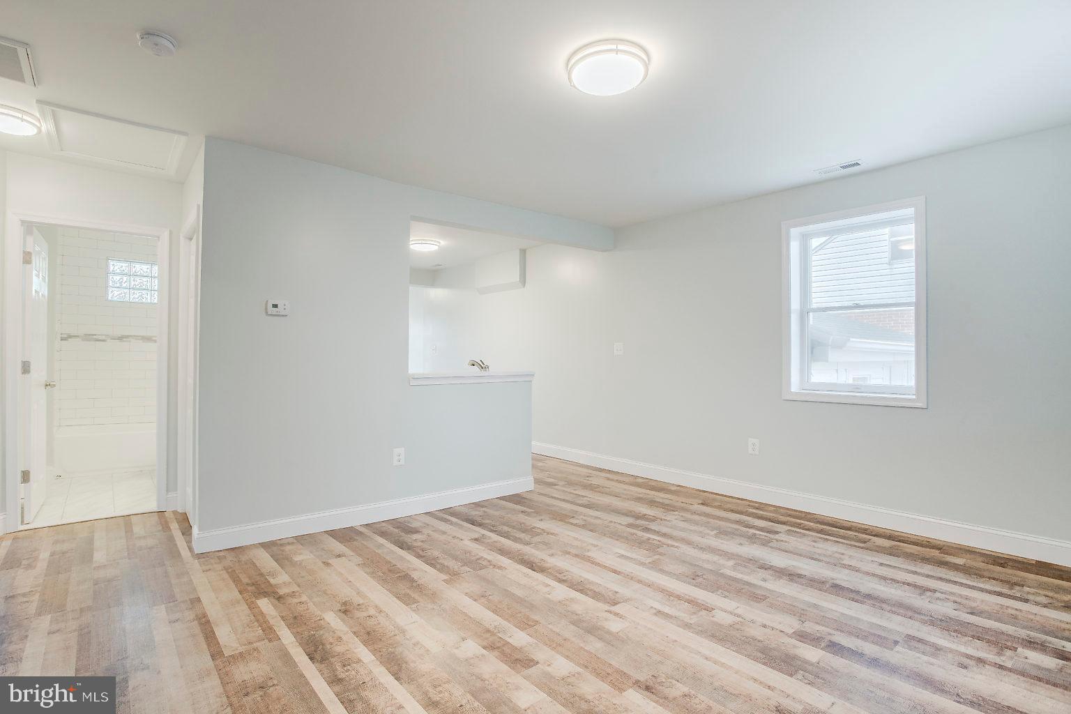 GRAY MANOR - Residential