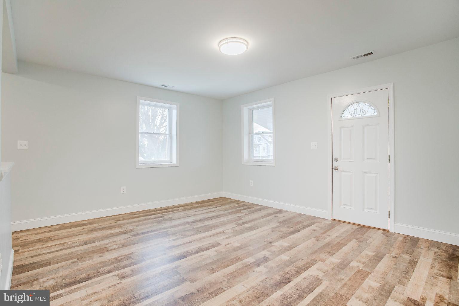 GRAY MANOR - Residential