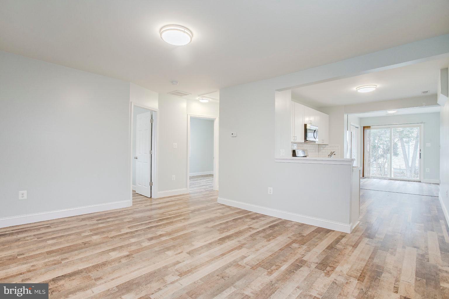 GRAY MANOR - Residential