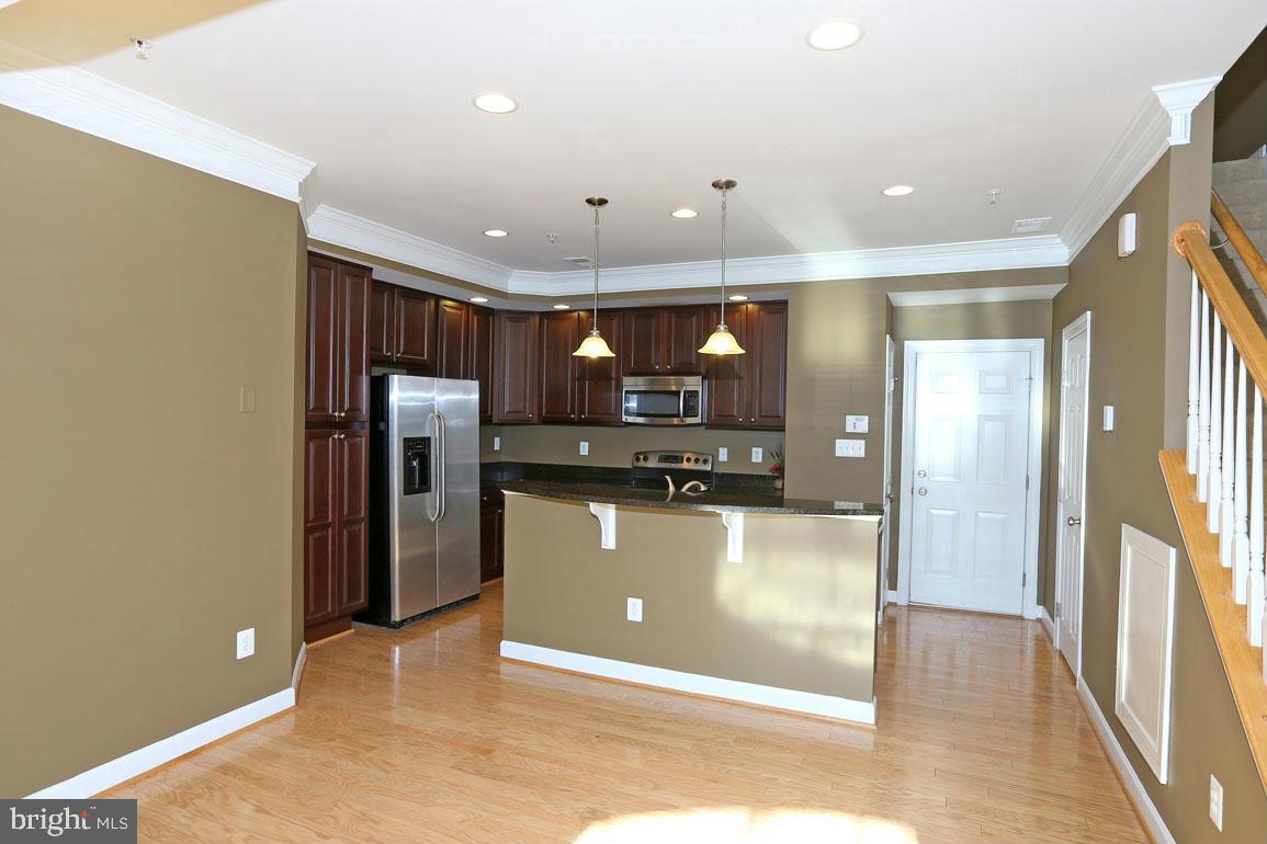 VILLAGES OF URBANA - Residential Lease