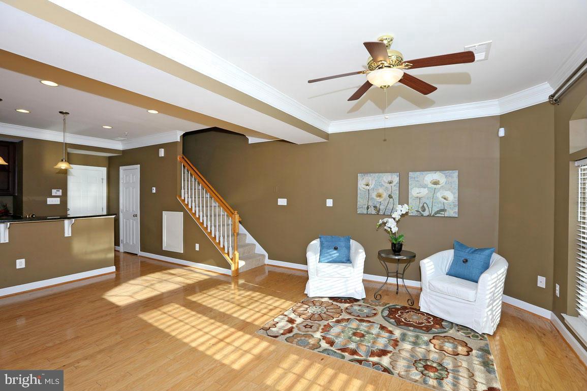 VILLAGES OF URBANA - Residential Lease