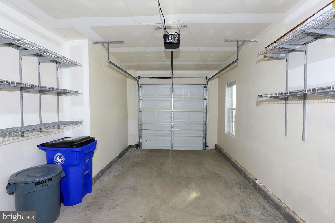 VILLAGES OF URBANA - Residential Lease