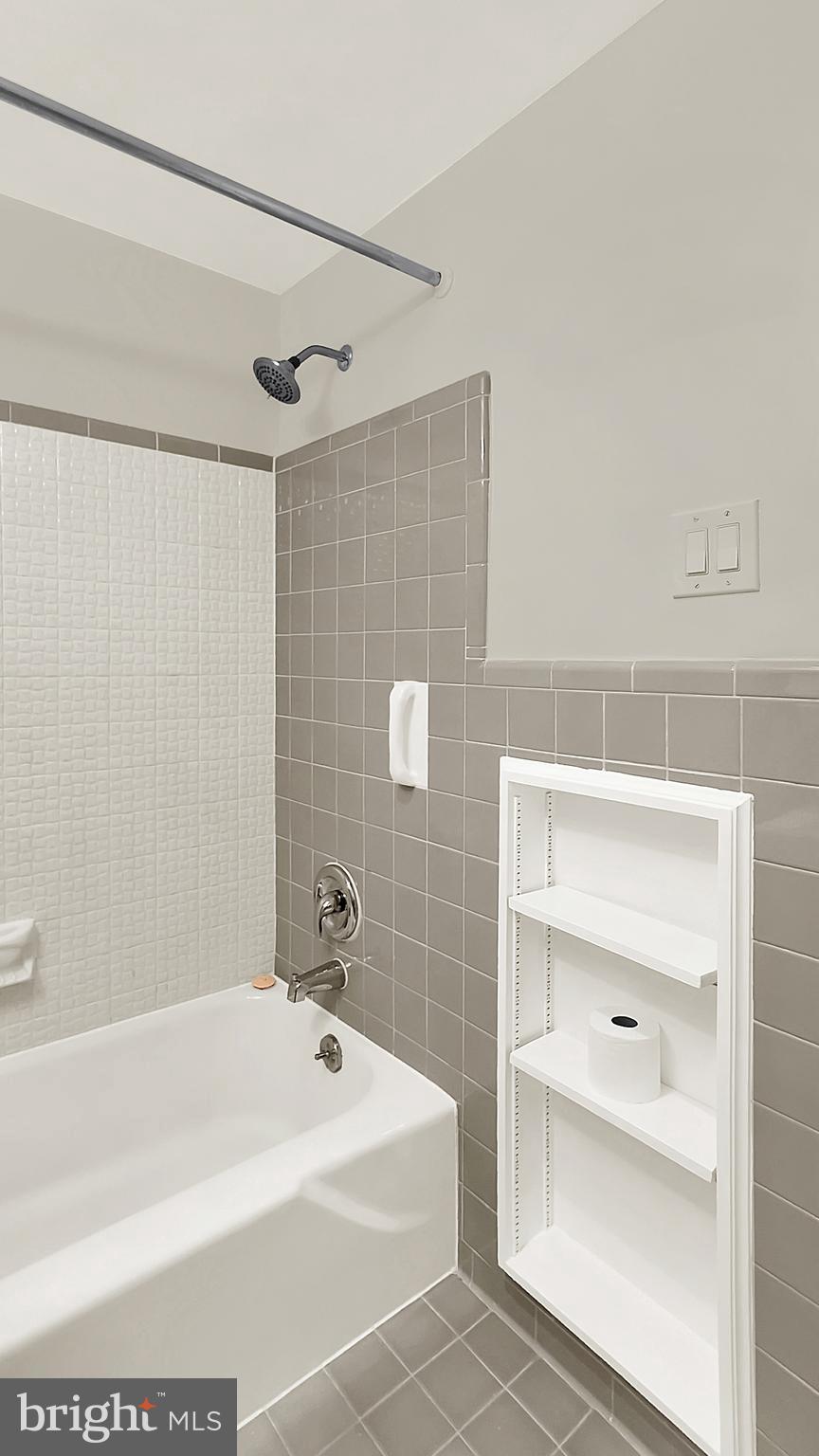 GROSVENOR PARK - Residential Lease