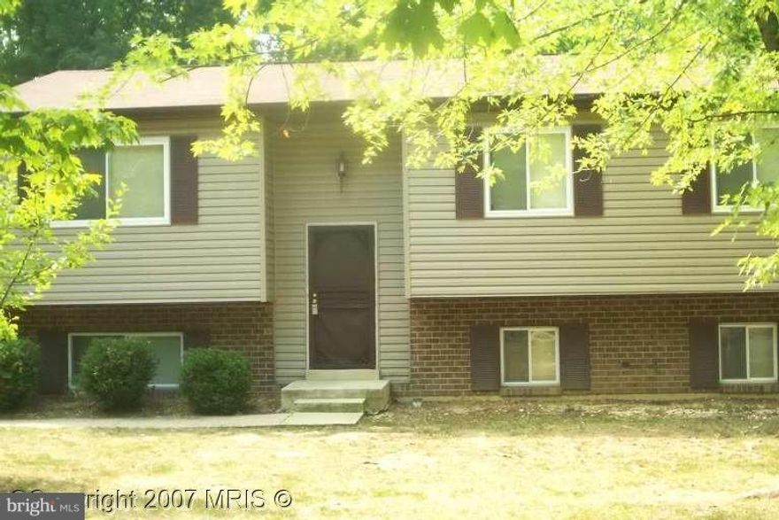 Recently Renovated!!! Property subject to Freddie Mac's first look initiative through December 14, 2015. No investor offers will be considered until after December 14th. Property sold strictly "as-is". Buyer responsible for 100% of the transfer and recordation taxes. All bank addendum generated after contract acceptance.