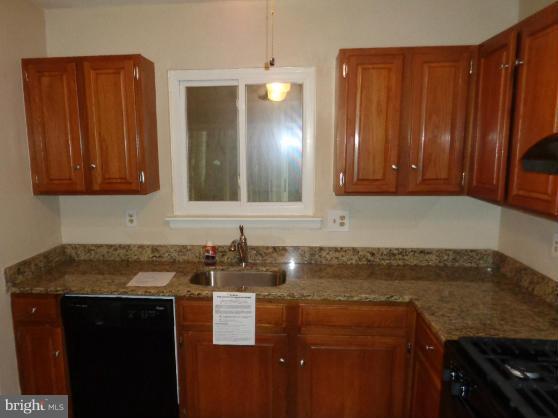 BRINKLEY SQUARE - Residential