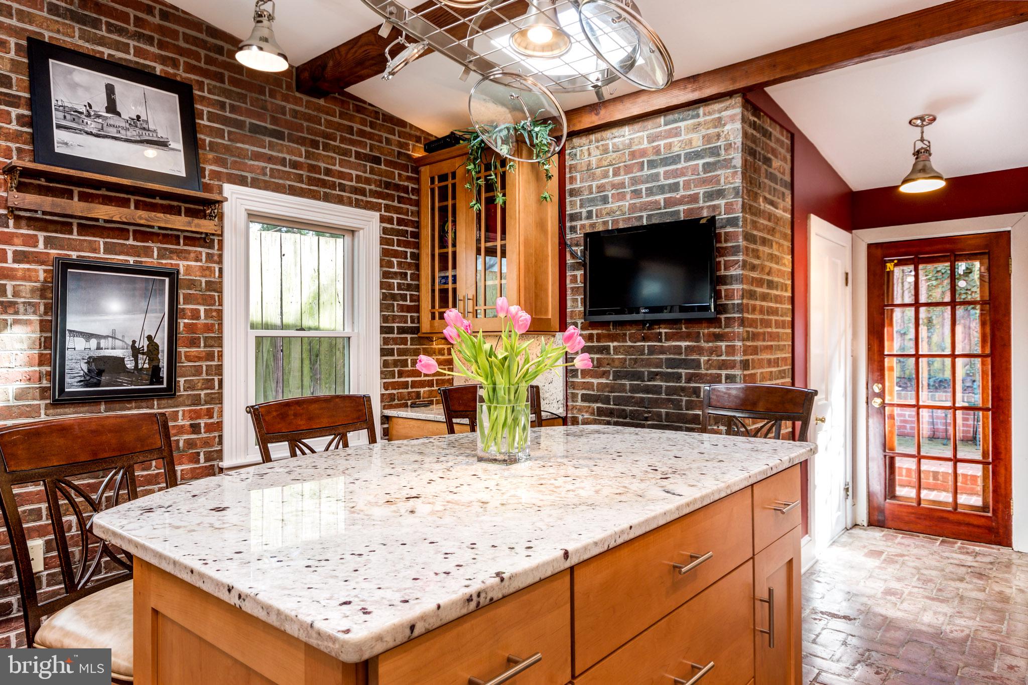 HISTORIC DISTRICT - Residential