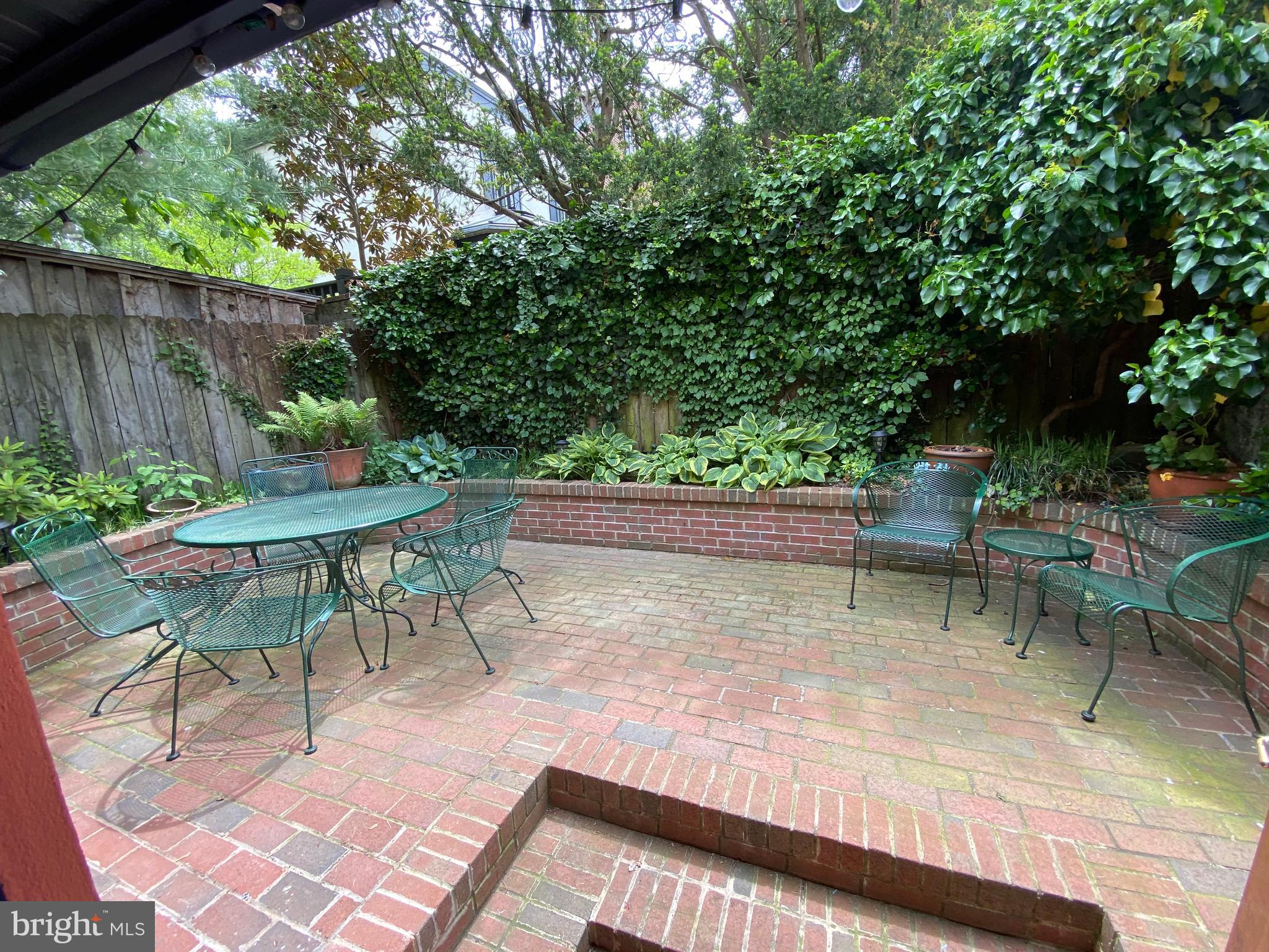 HISTORIC DISTRICT - Residential