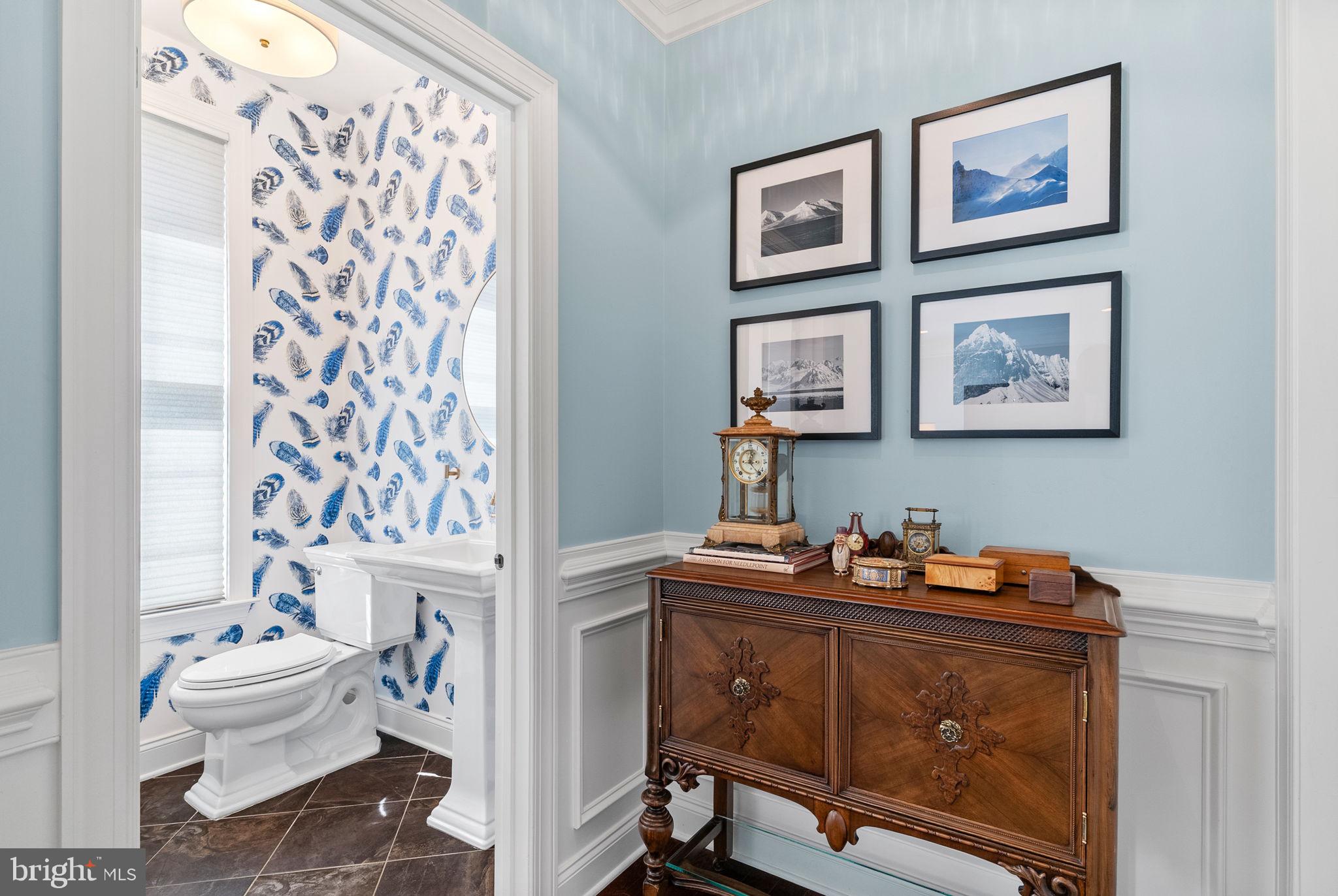 NEWTOWN WALK - Residential