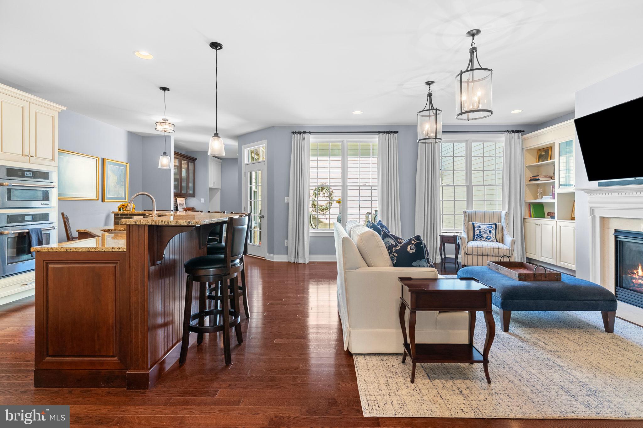 NEWTOWN WALK - Residential