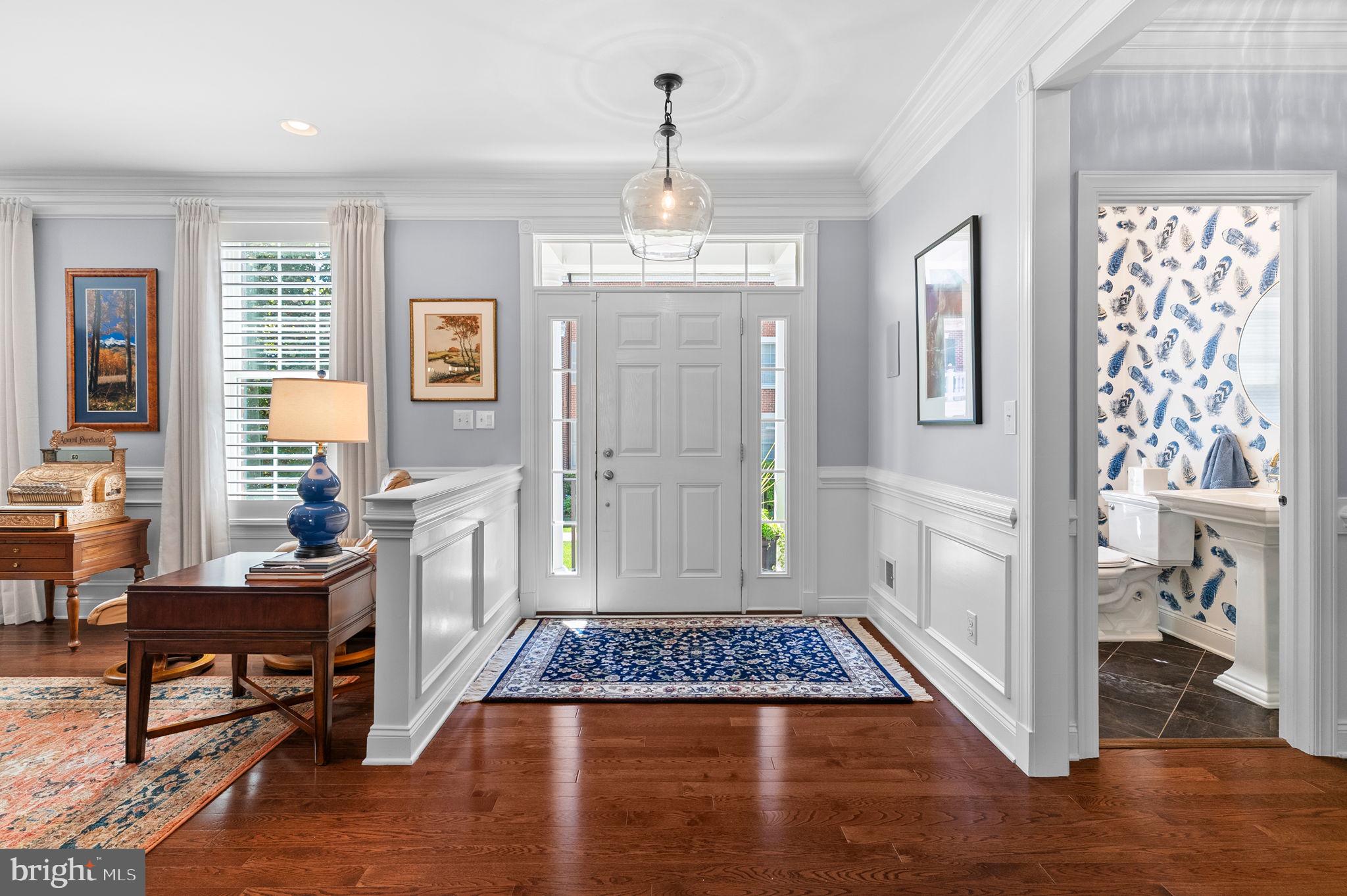 NEWTOWN WALK - Residential