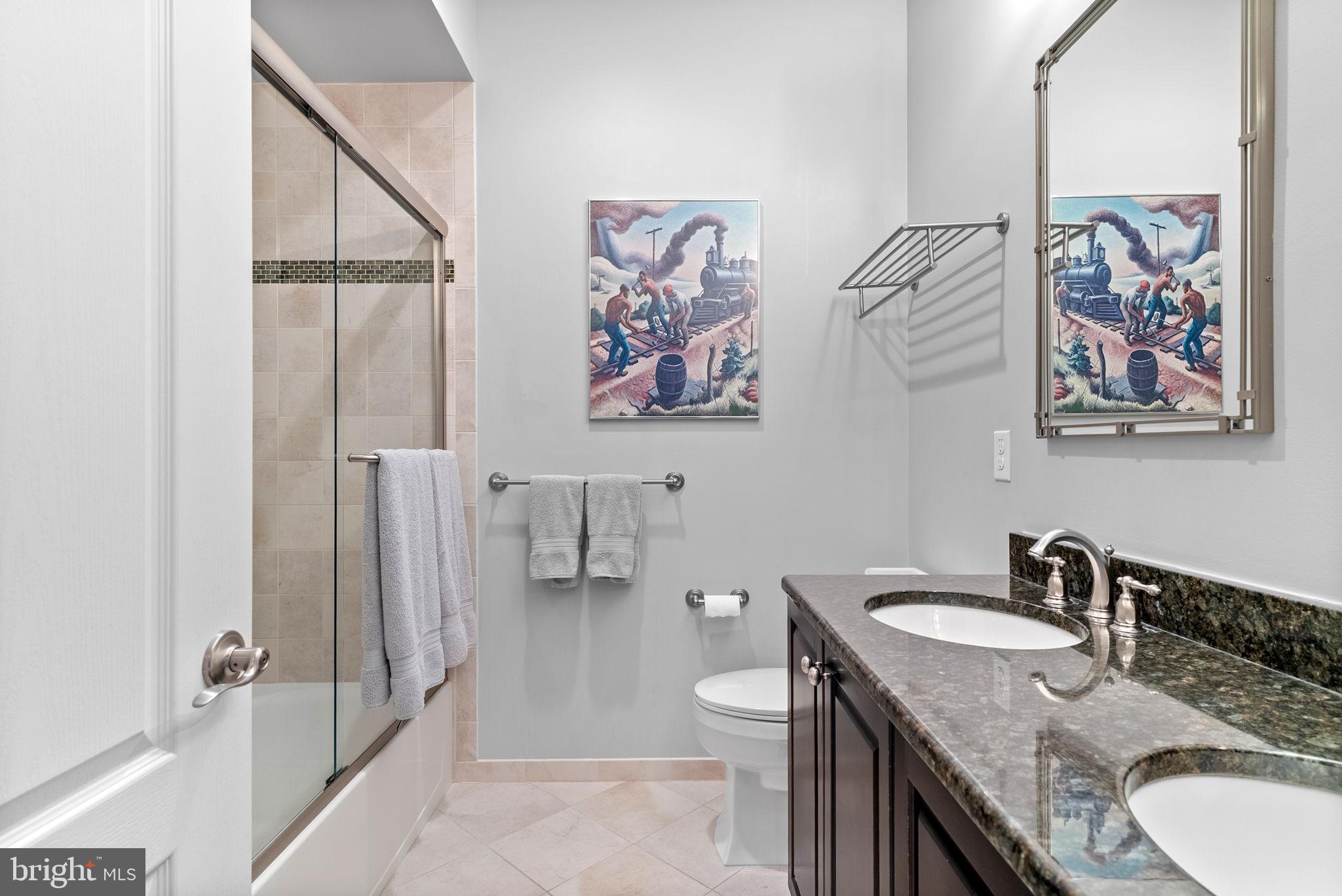 NEWTOWN WALK - Residential