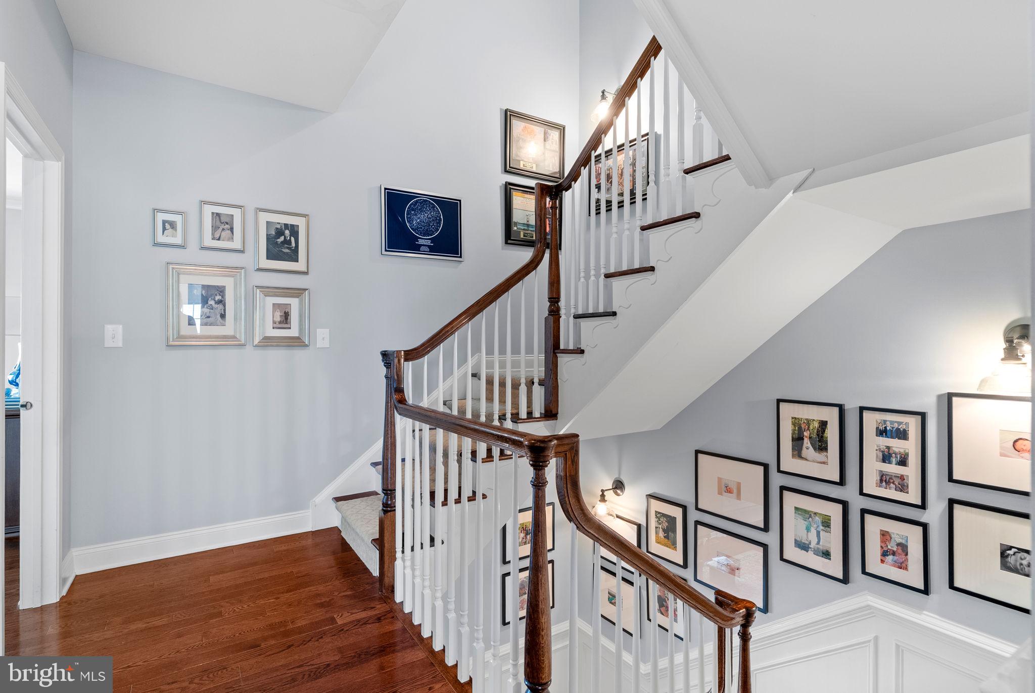 NEWTOWN WALK - Residential