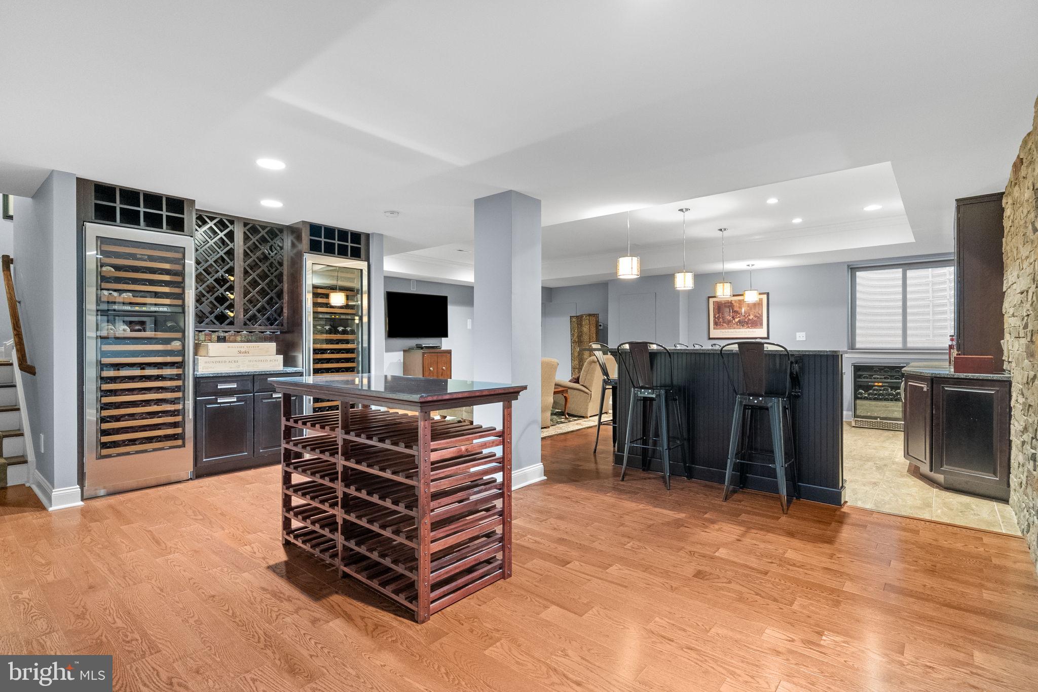 NEWTOWN WALK - Residential