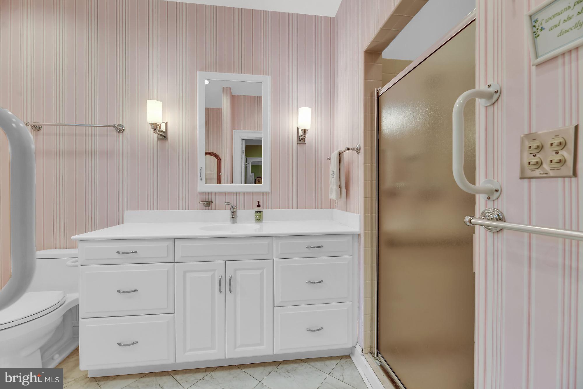 LUTHERVILLE - Residential