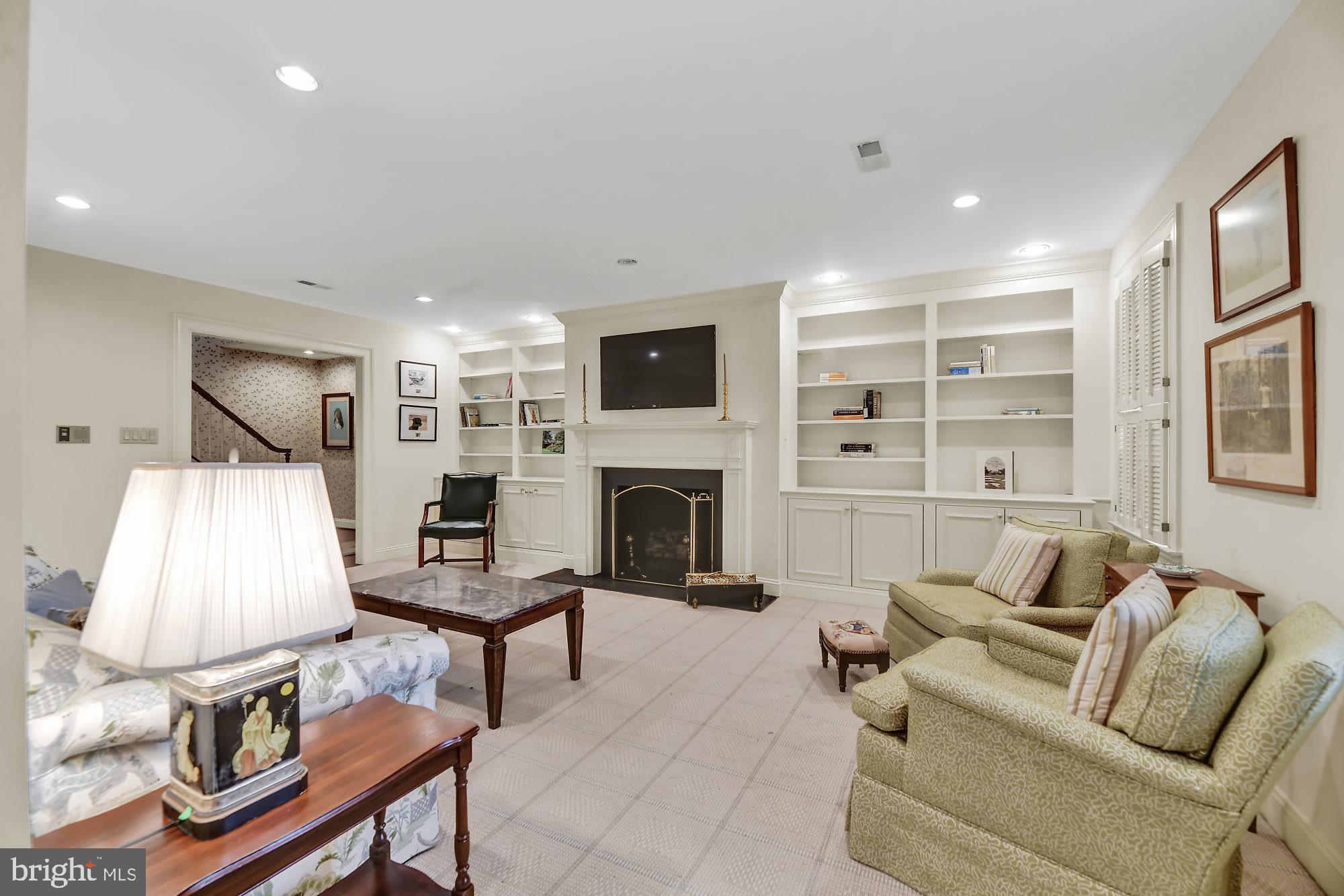 LUTHERVILLE - Residential