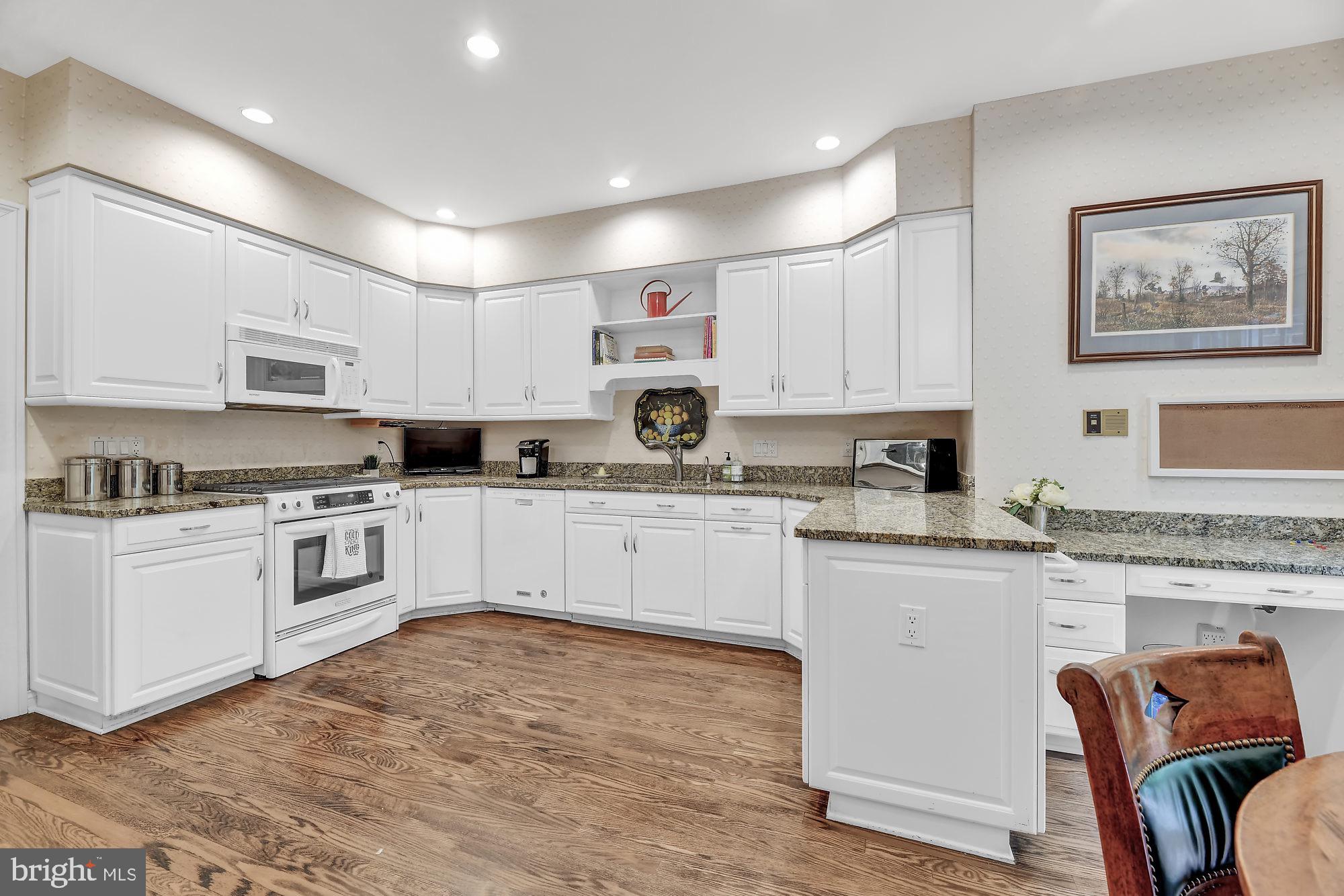 LUTHERVILLE - Residential