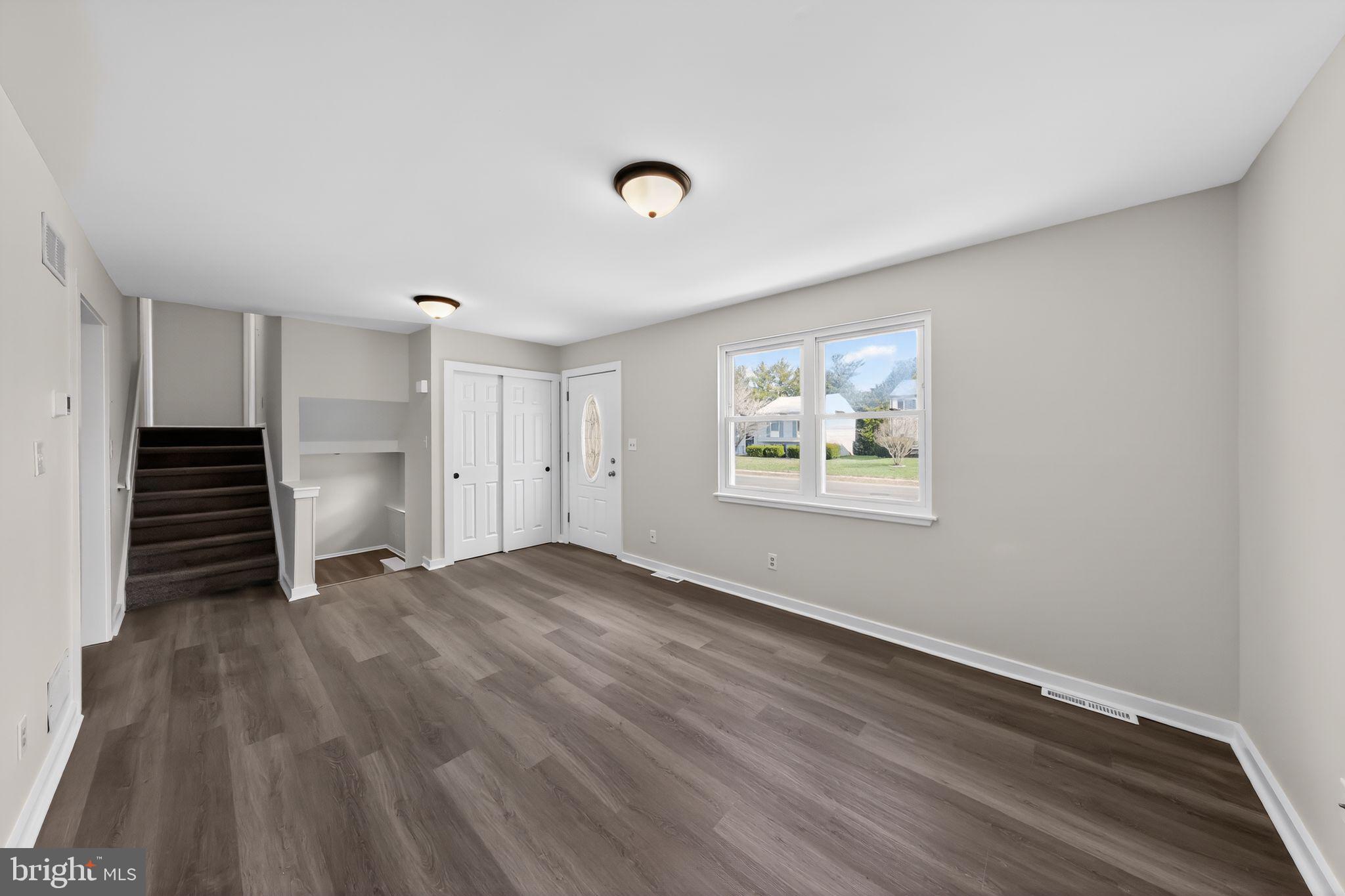 COUNTRY CREEK - Residential