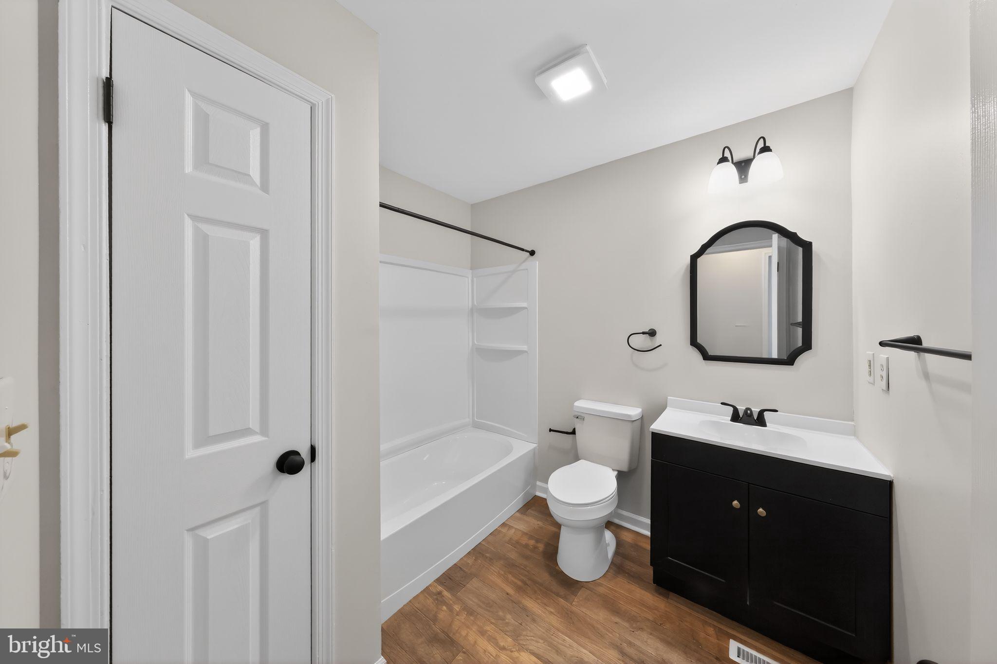 COUNTRY CREEK - Residential