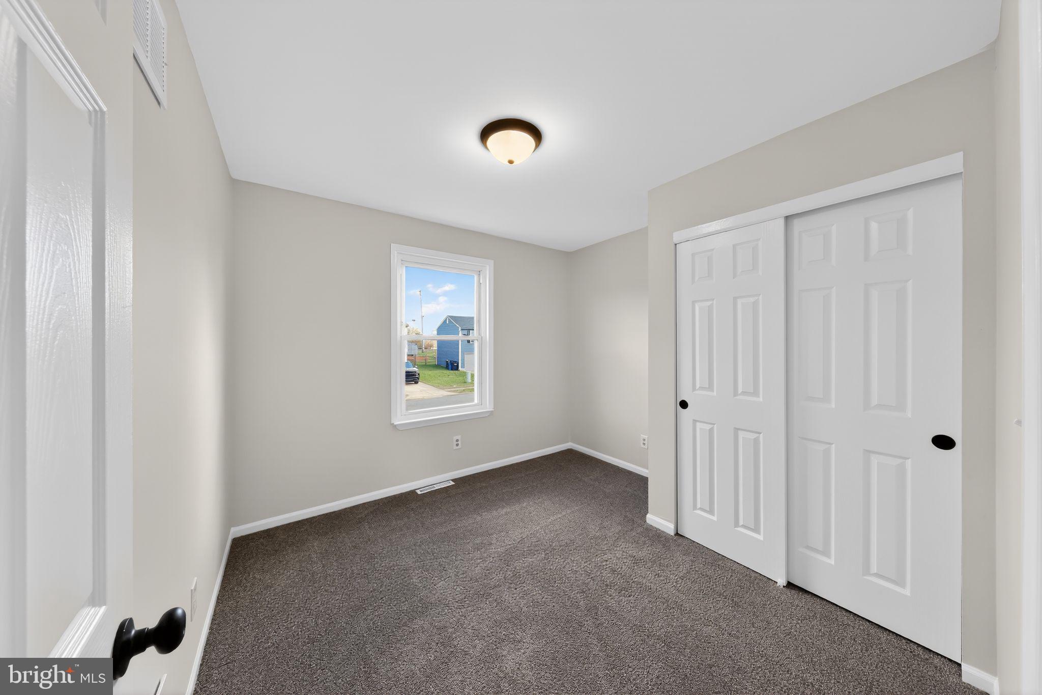 COUNTRY CREEK - Residential